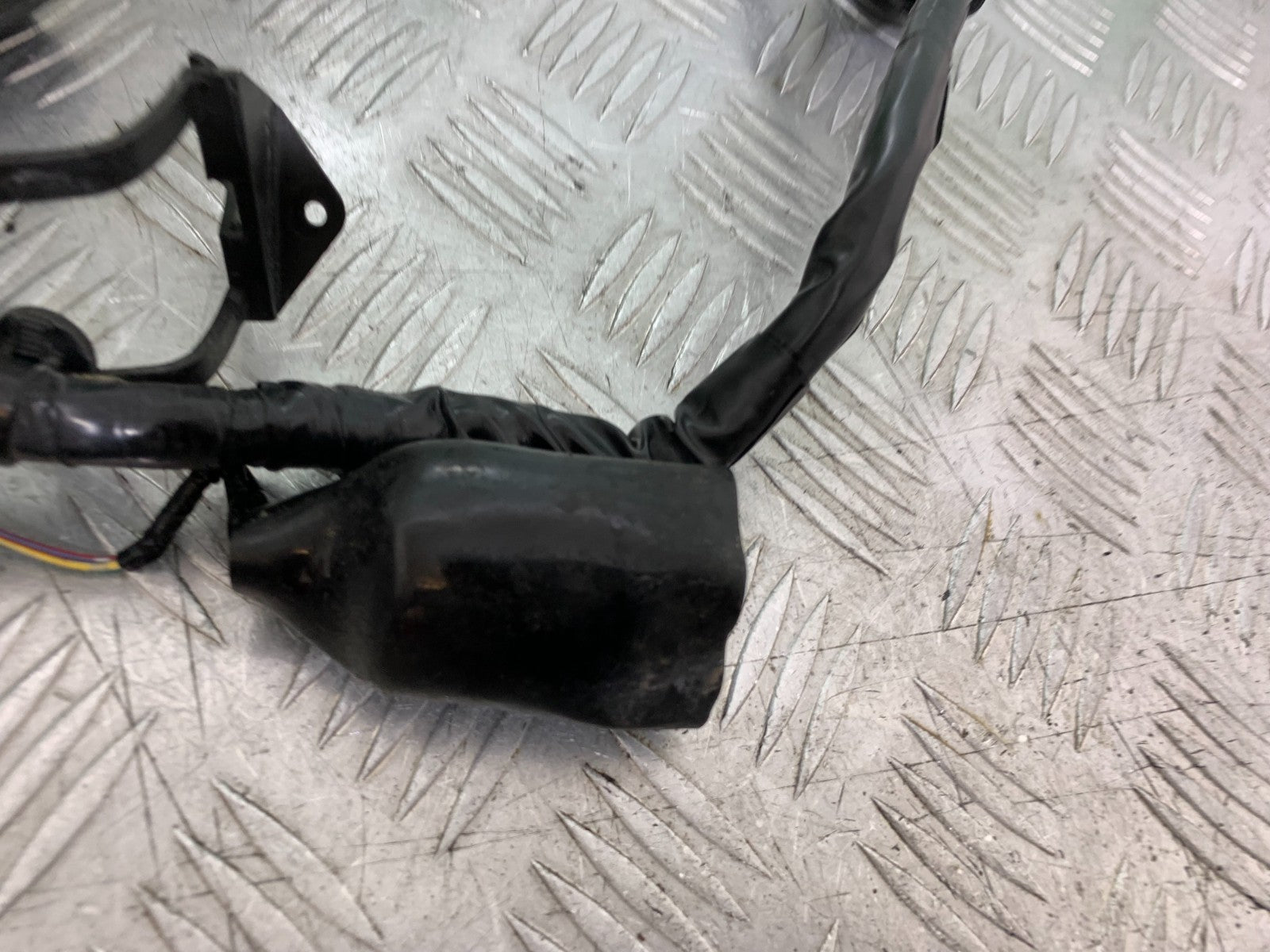 HONDA CBR1000 RR HEADLIGHT SUB LOOM YEAR 2008-2011 (CMB1330)
