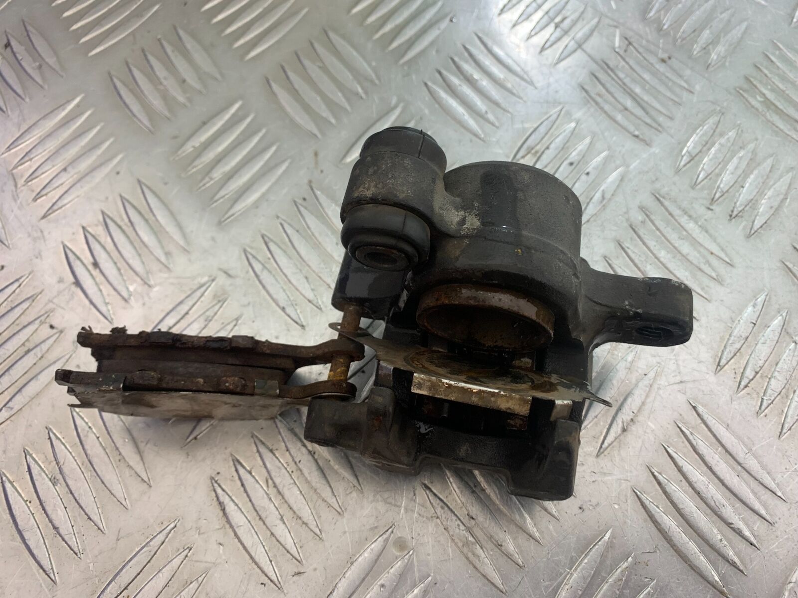 HONDA CBR600 CBR 600 F2 REAR CALIPER YEAR 1991-1993 (CMB1114)