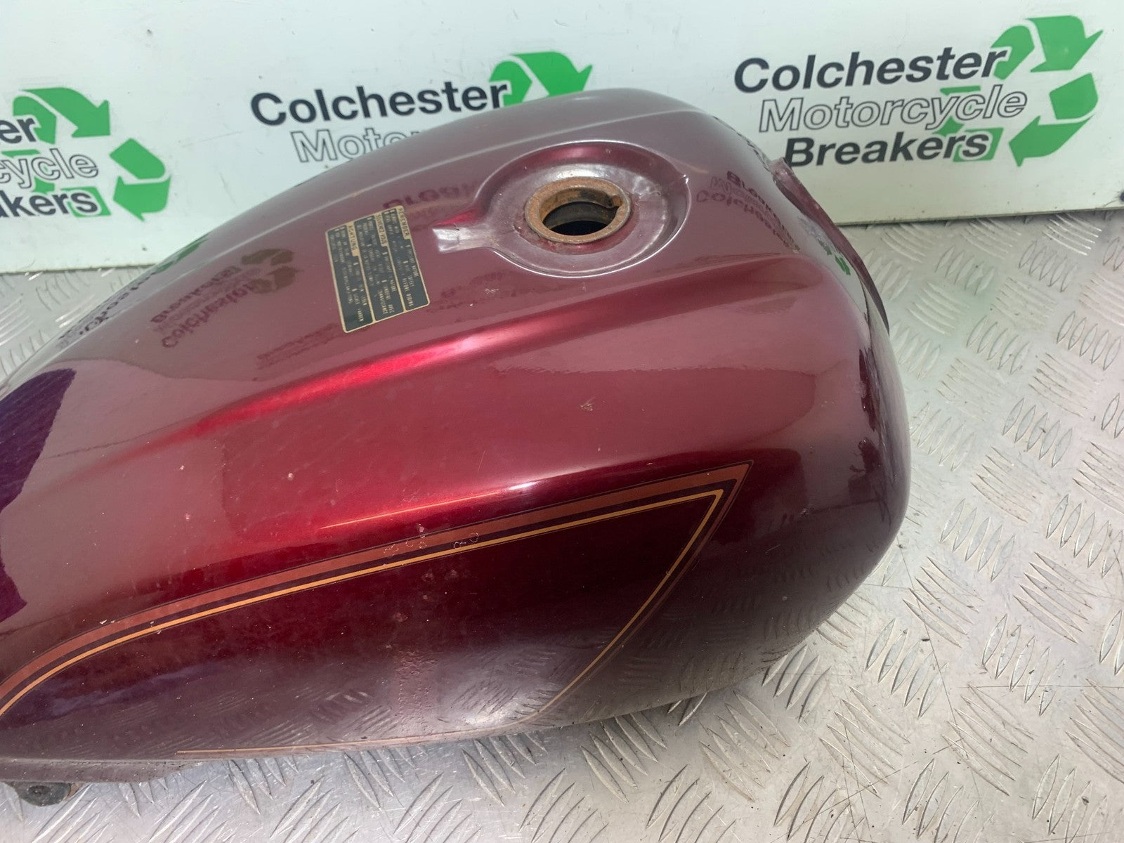 HONDA GL500 GL 500 SILVERWING PETROL TANK    YEAR 1981-82 (CMB1168)
