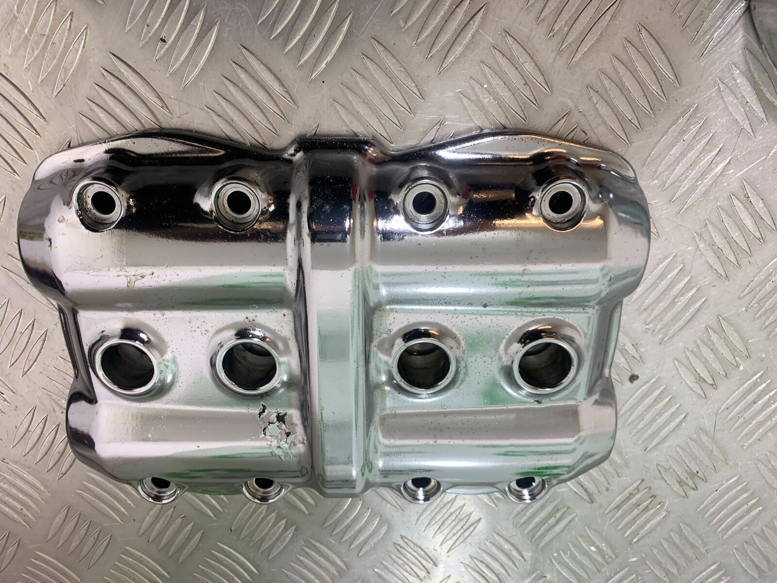 TRIUMPH THUNDERBIRD 1600 ROCKER COVER   YEAR 2011 (CMB1107)
