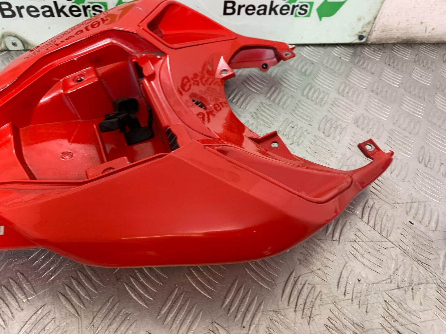 DUCATI 848 TAIL PIECE SEAT UNIT  YEAR 2008-2010 (CMB1323)