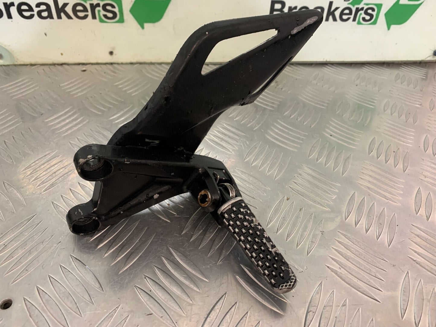 HONDA CBR1000 rr FIREBLADE FRONT LEFT HANGER & PEG   YEAR 2008-2011 (STOCK 986)