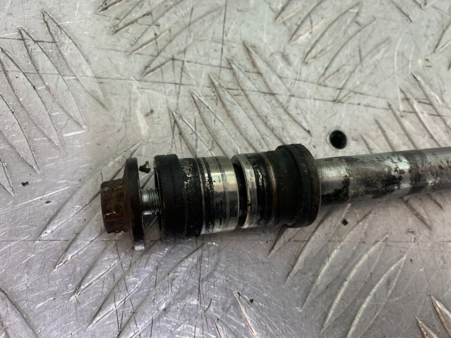 KTM DUKE 125 FRONT WHEEL SPINDLE  YEAR 2017-2022 (CMB1222)