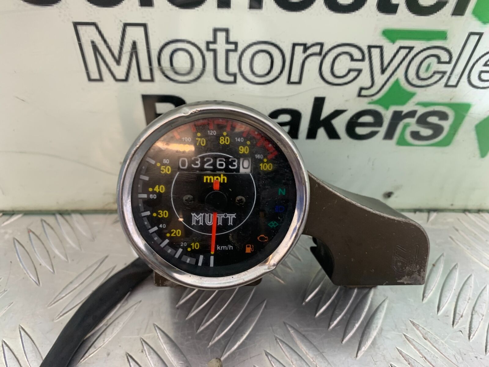 MUTT GT-SS 125 CLOCKS SPEEDO DASH  YEAR 2020- 2024  (CMB1085)