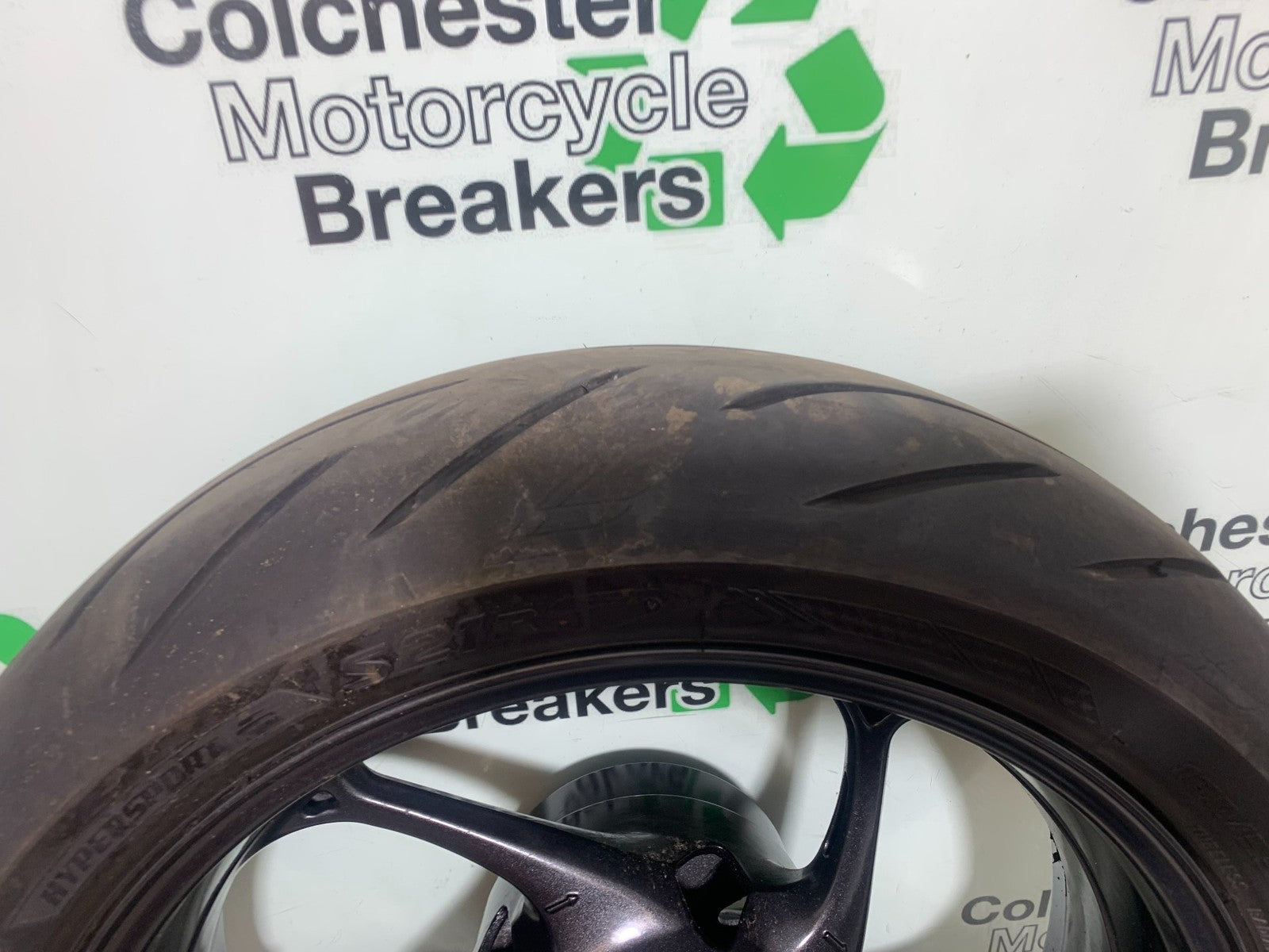TRIUMPH 675 STREET TRIPLE REAR WHEEL  2013-2016 (CMB1186)
