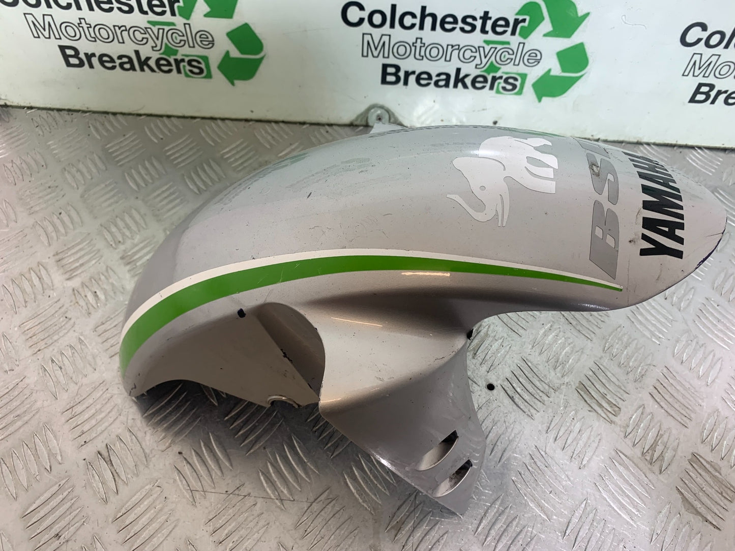YAMAHA YZF R1 FRONT MUDGUARD   YEAR 2004-2006 (CMB1155)
