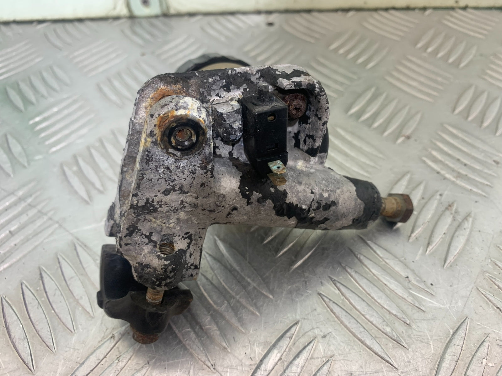 HONDA CX500 CX 500 FRONT MASTER CYLINDER (SOLD AS PARTS)  1978 1981 (CMB1137)