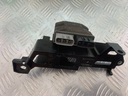 YAMAHA MT07 MT-07 REGULATOR  YEAR 2014 (STOCK 995)