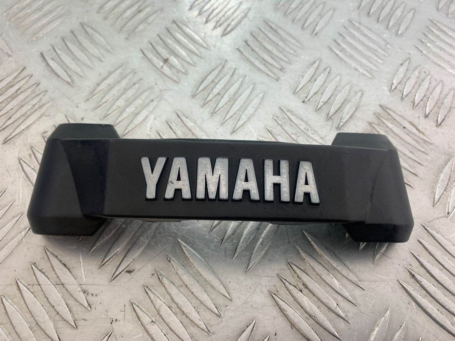 YAMAHA YBR125 YBR 125 LOWER YOKE COVER  YEAR 2005-2007 (CMB1109)