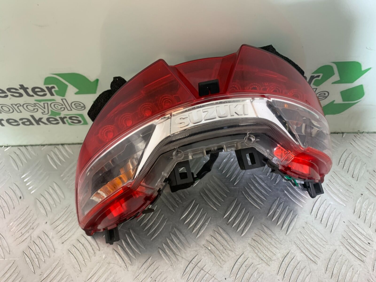 SUZUKI AN400 AN 400 BURGMAN REAR LIGHT YEAR 2017-2024 (CMB1118)