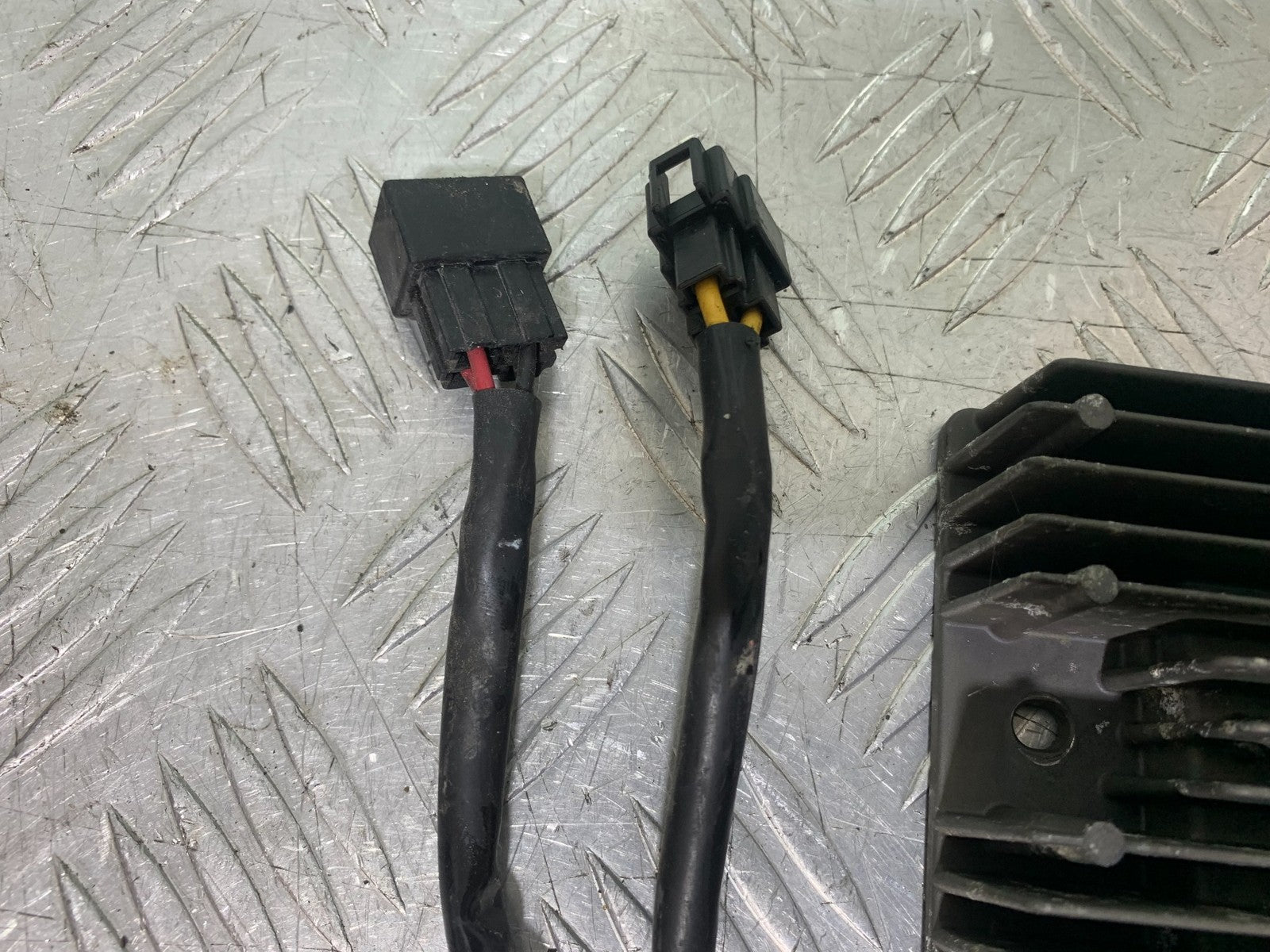 TRIUMPH 1050 SPRINT GT REGULATOR  YEAR 2010-2016 (CMB1250)