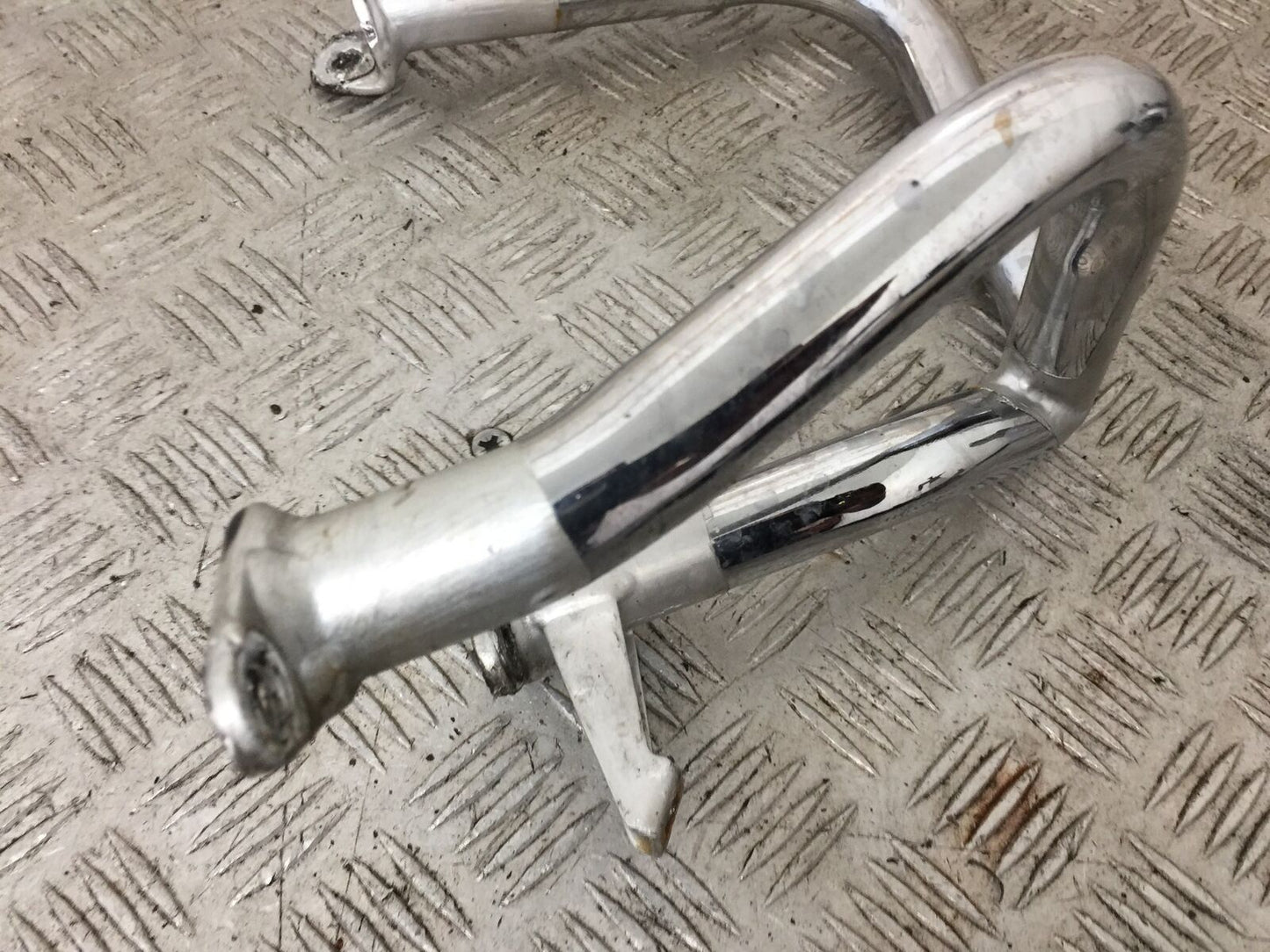 HONDA GL1800 GL 1800 FRONT RIGHT CRASH BAR  YEAR 2004-10 ABS (STOCK 890)