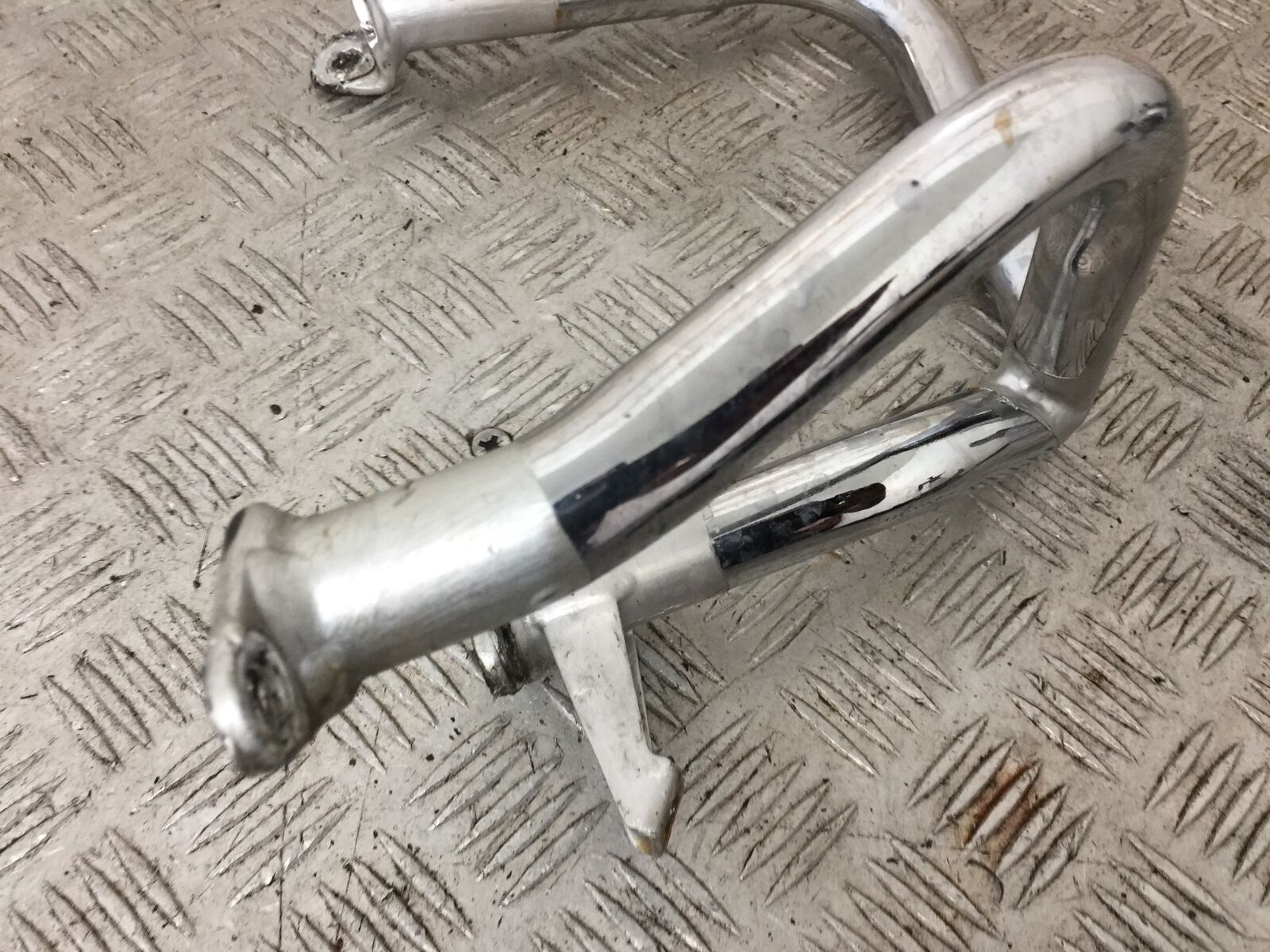 HONDA GL1800 GL 1800 FRONT RIGHT CRASH BAR  YEAR 2004-10 ABS (STOCK 890)