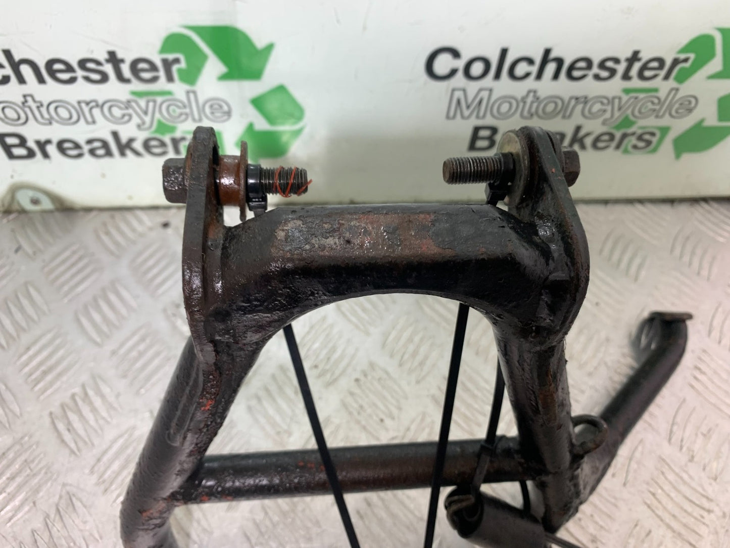 HONDA CBR1100 BLACKBIRD CENTER STAND  YEAR 1999-2005 (CMB1232)