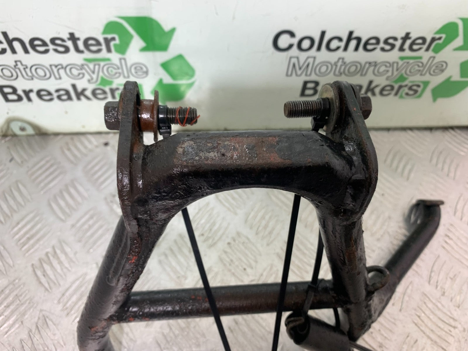 HONDA CBR1100 BLACKBIRD CENTER STAND  YEAR 1999-2005 (CMB1232)