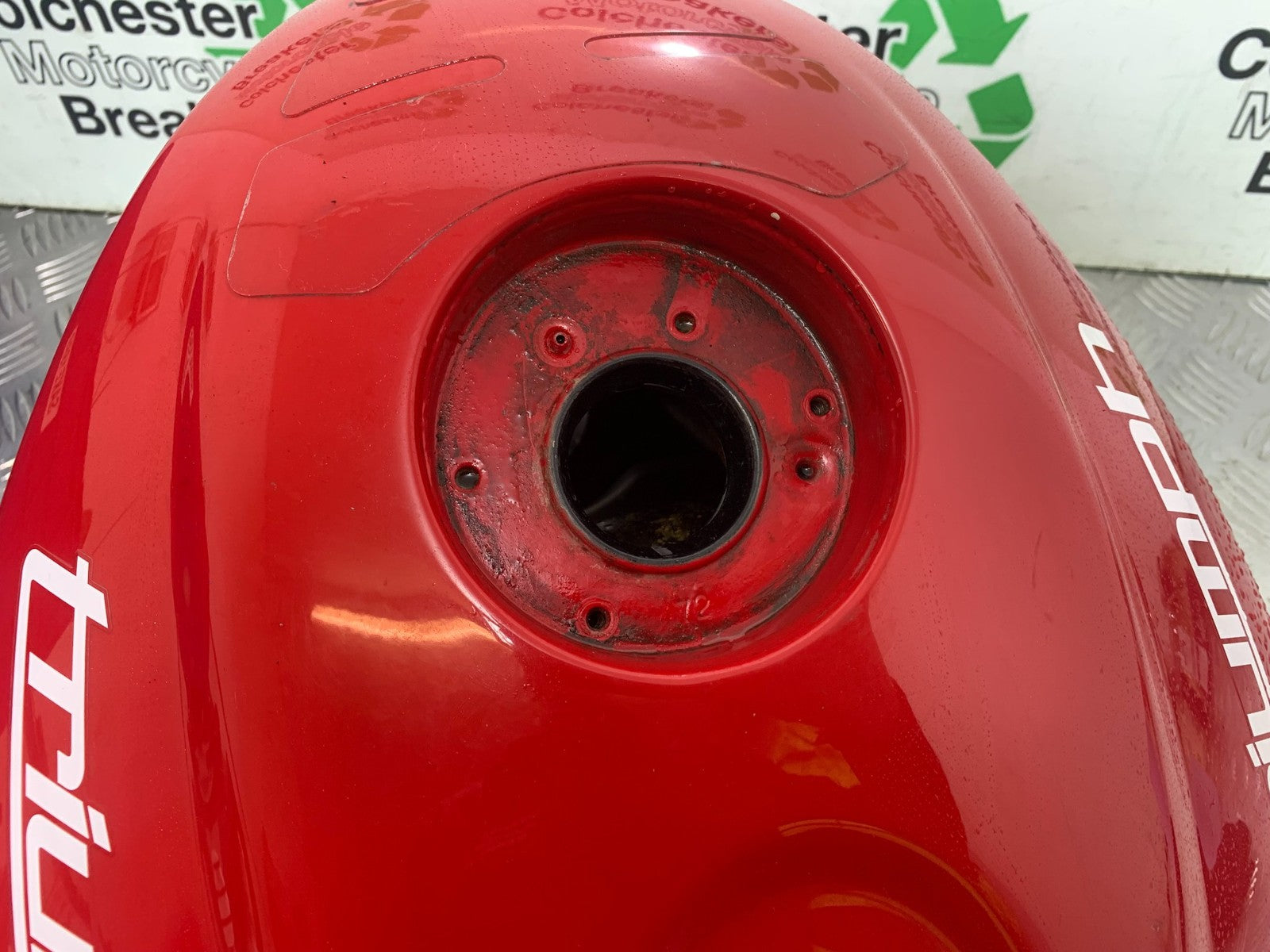 TRIUMPH 675 STREET TRIPLE R PETROL TANK  YEAR 2013 - 2016 (CMB1221)