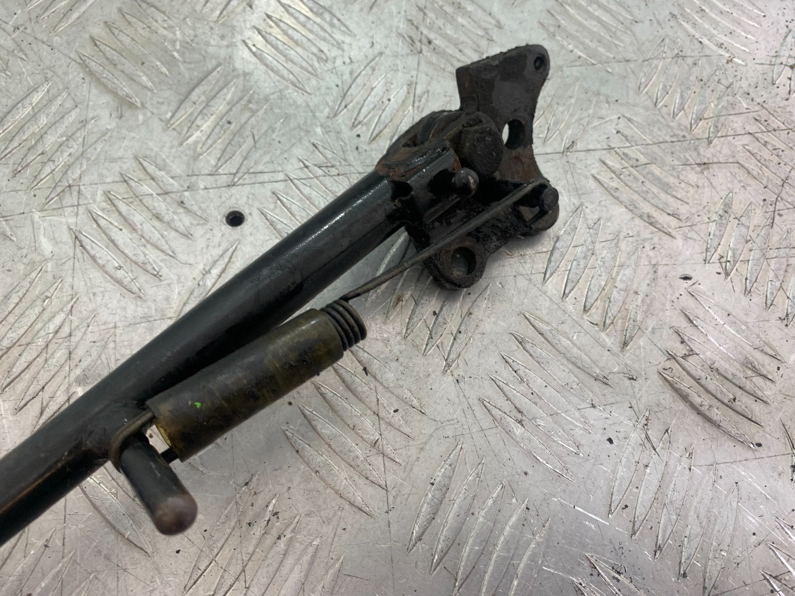 KAWASAKI ZX9R ZX9 C SIDE STAND AND BRACKET  YEAR 1998-99 (CMB1213)