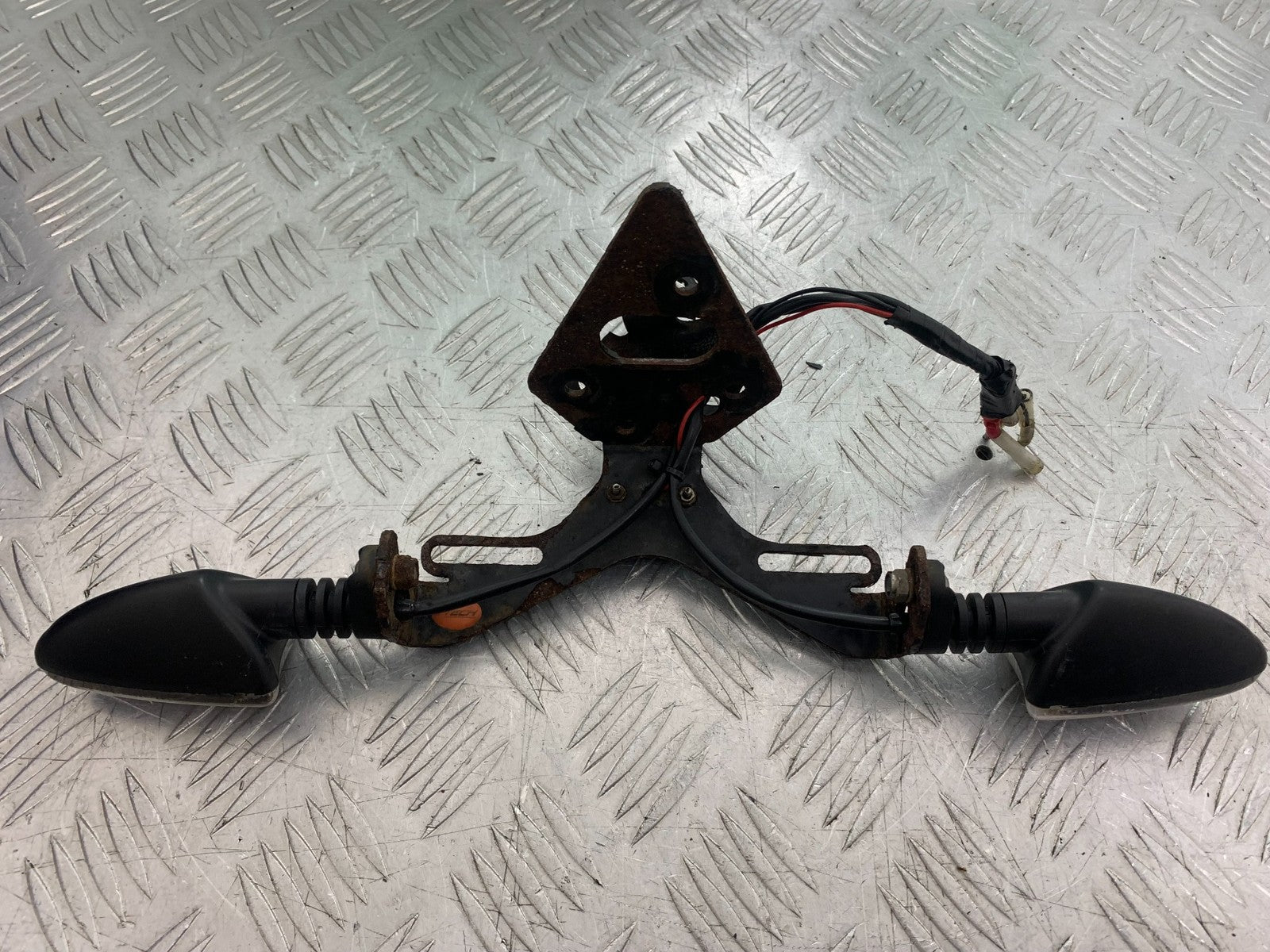 TRIUMPH 675 STREET TRIPLE RX TAIL TIDY AND INDICATORS   2015- 2017 (CMB1299)