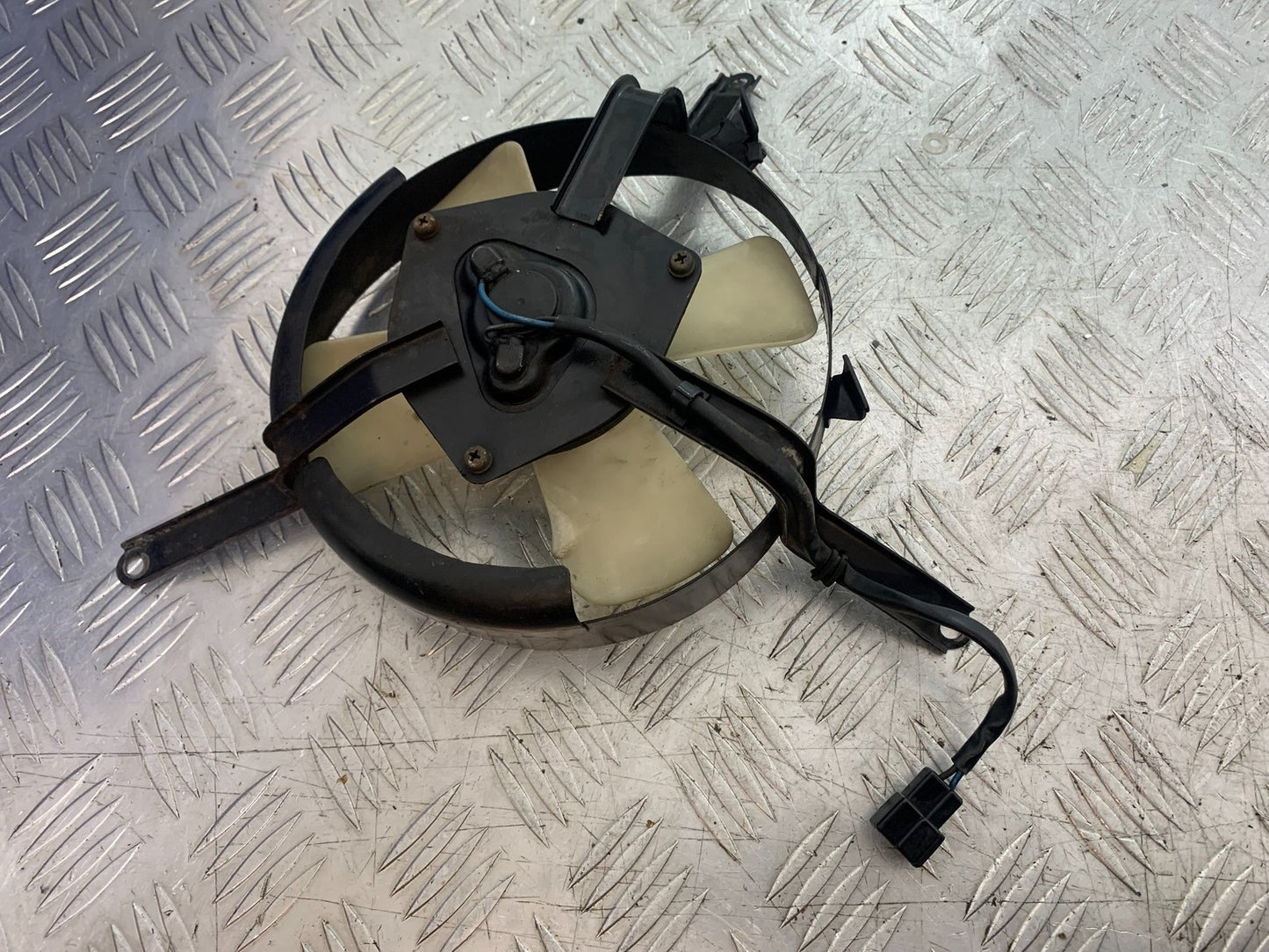 KAWASAKI ZZR1100 D RADIATOR FAN YEAR 1993-2001 (CMB1289)