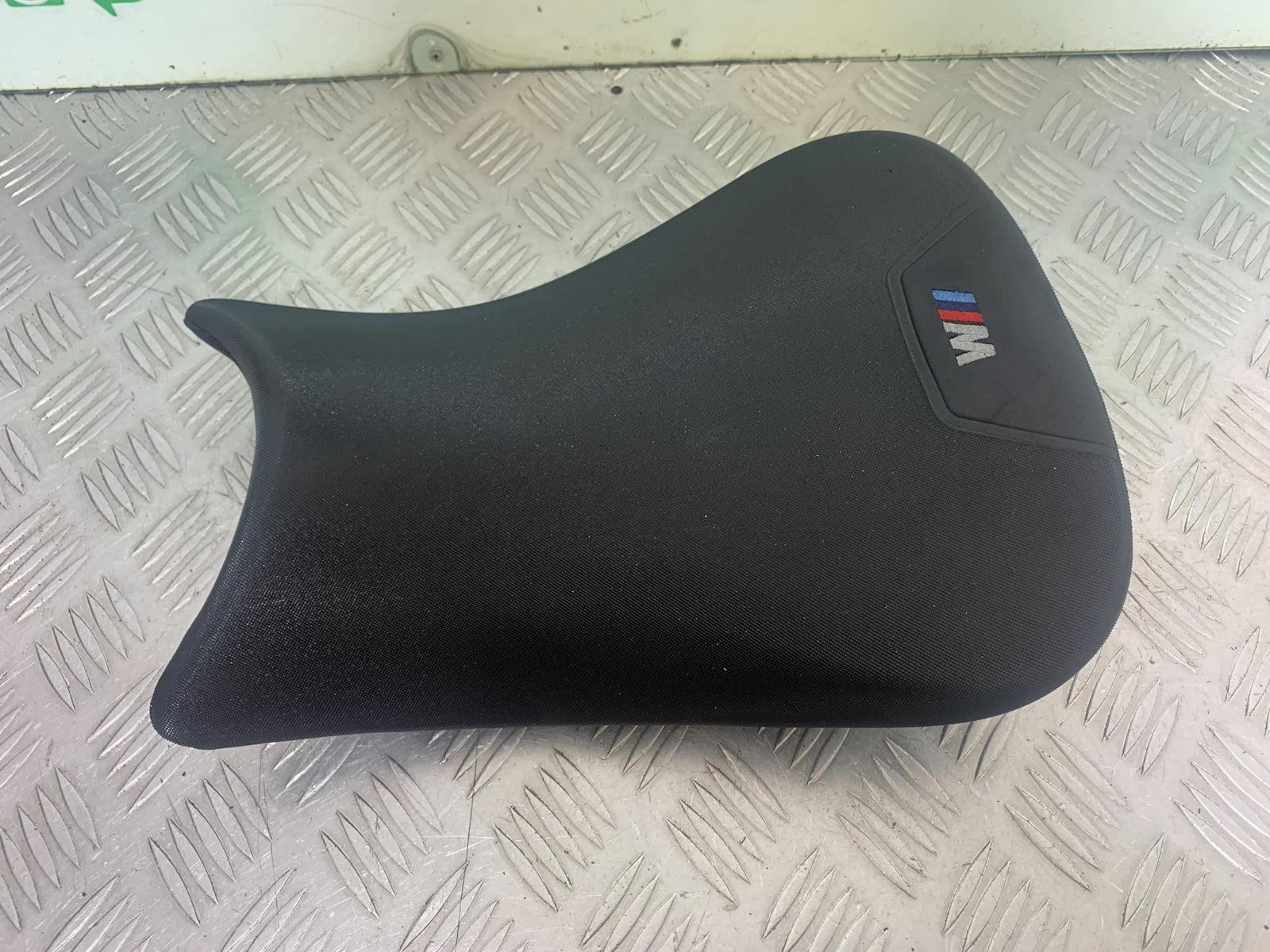 BMW M1000 R FRONT SEAT   YEAR 2023-2024 (CMB1140)