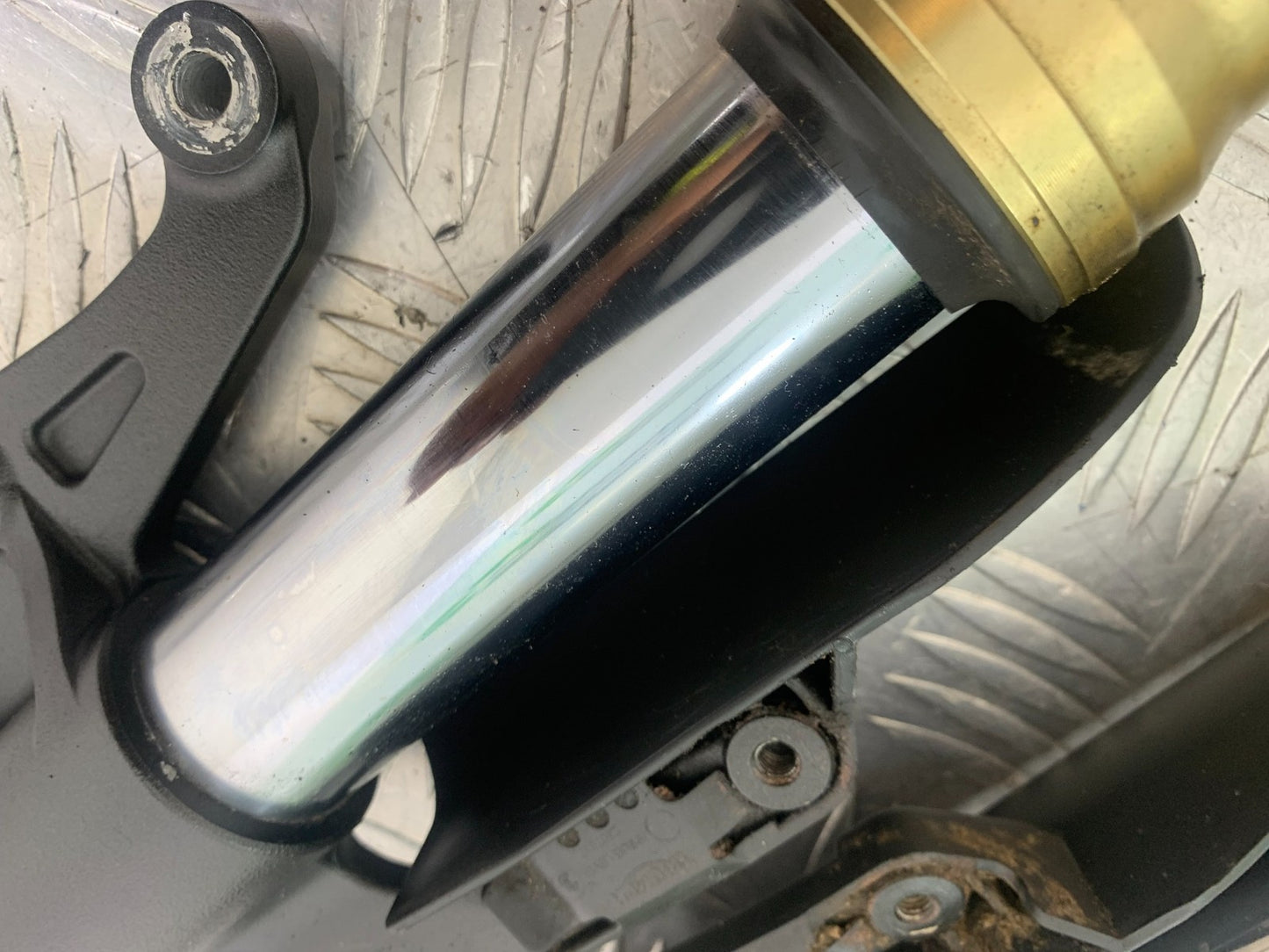 TRIUMPH 675 STREET TRIPLE FORKS  2013-2016 (CMB1186)