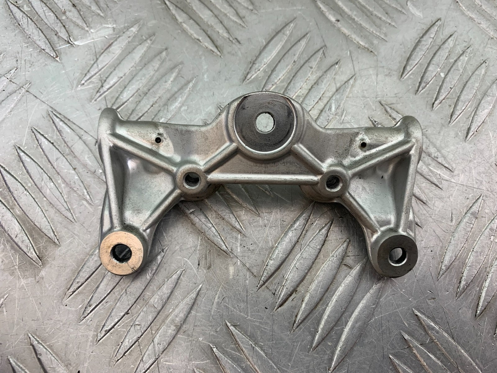 DUCATI 1299 PANIGALE PETROL TANK BRACKET  YEAR 2016 (CMB 1187)