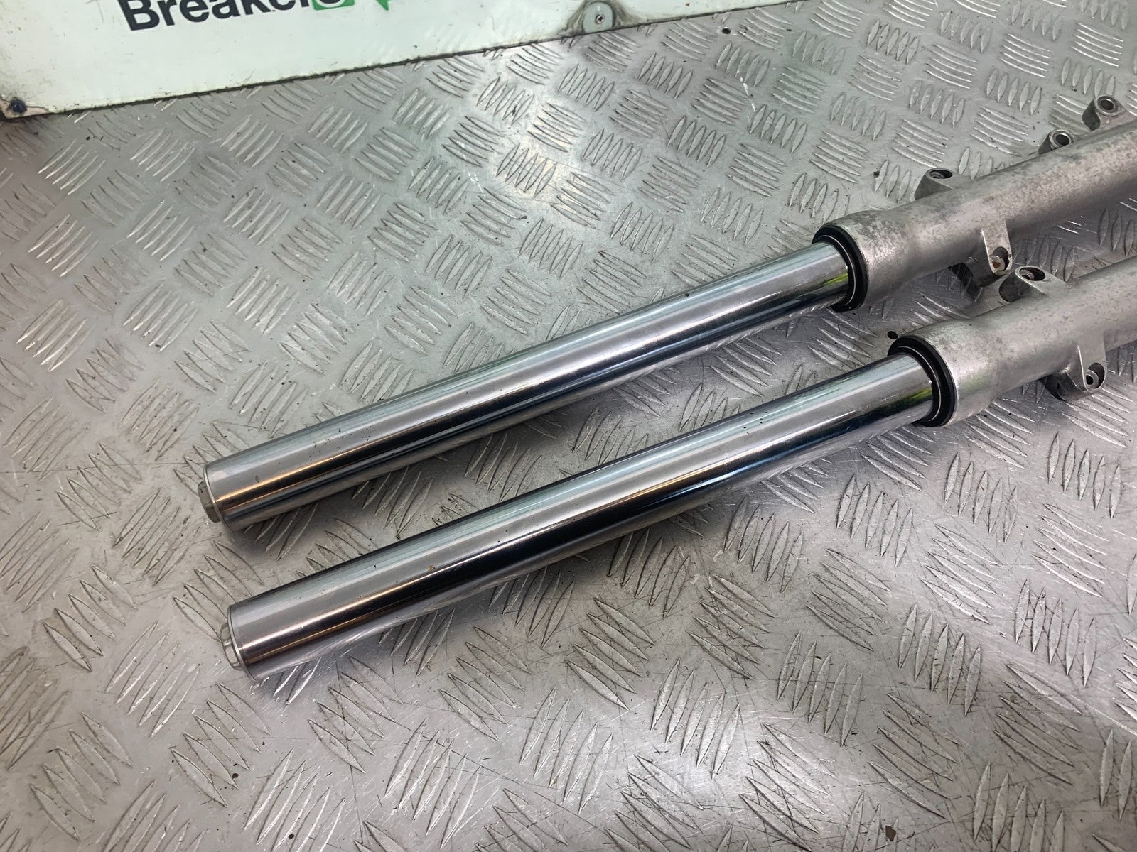 SUZUKI GSX750 INAZUMA FORKS (SOLD AS PARTS)  YEAR 1998-2003 (CMB1308)