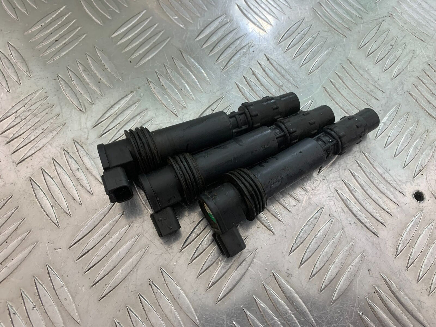 TRIUMPH 675 STREET TRIPLE COILS   YEAR 2008 (STOCK 984)