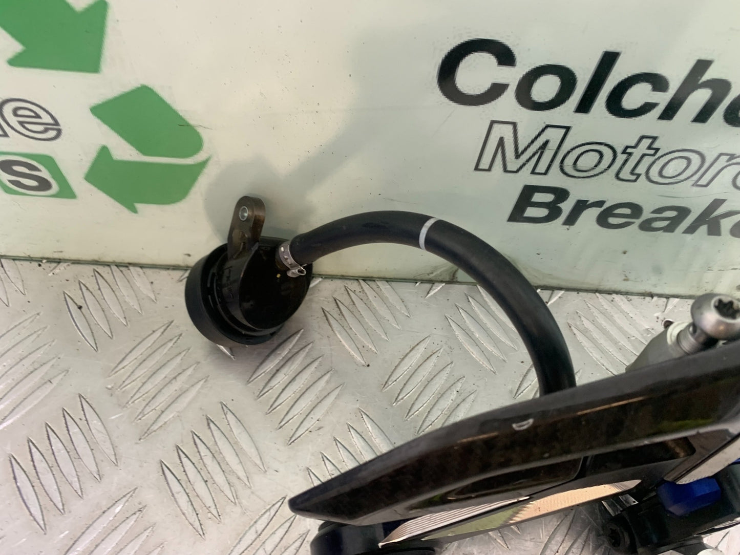 BMW M1000 R RIGHT FRONT HANGER HANGER YEAR 2023-2024 (CMB1140)
