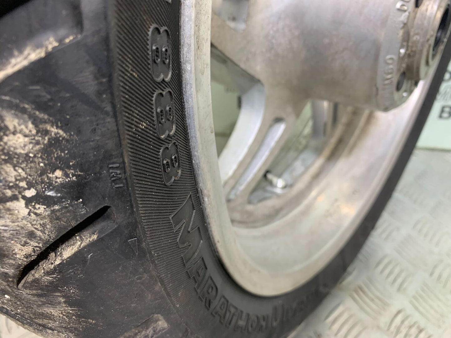 TRIUMPH THUNDERBIRD 1600 REAR WHEEL  YEAR 2011 (CMB1107)