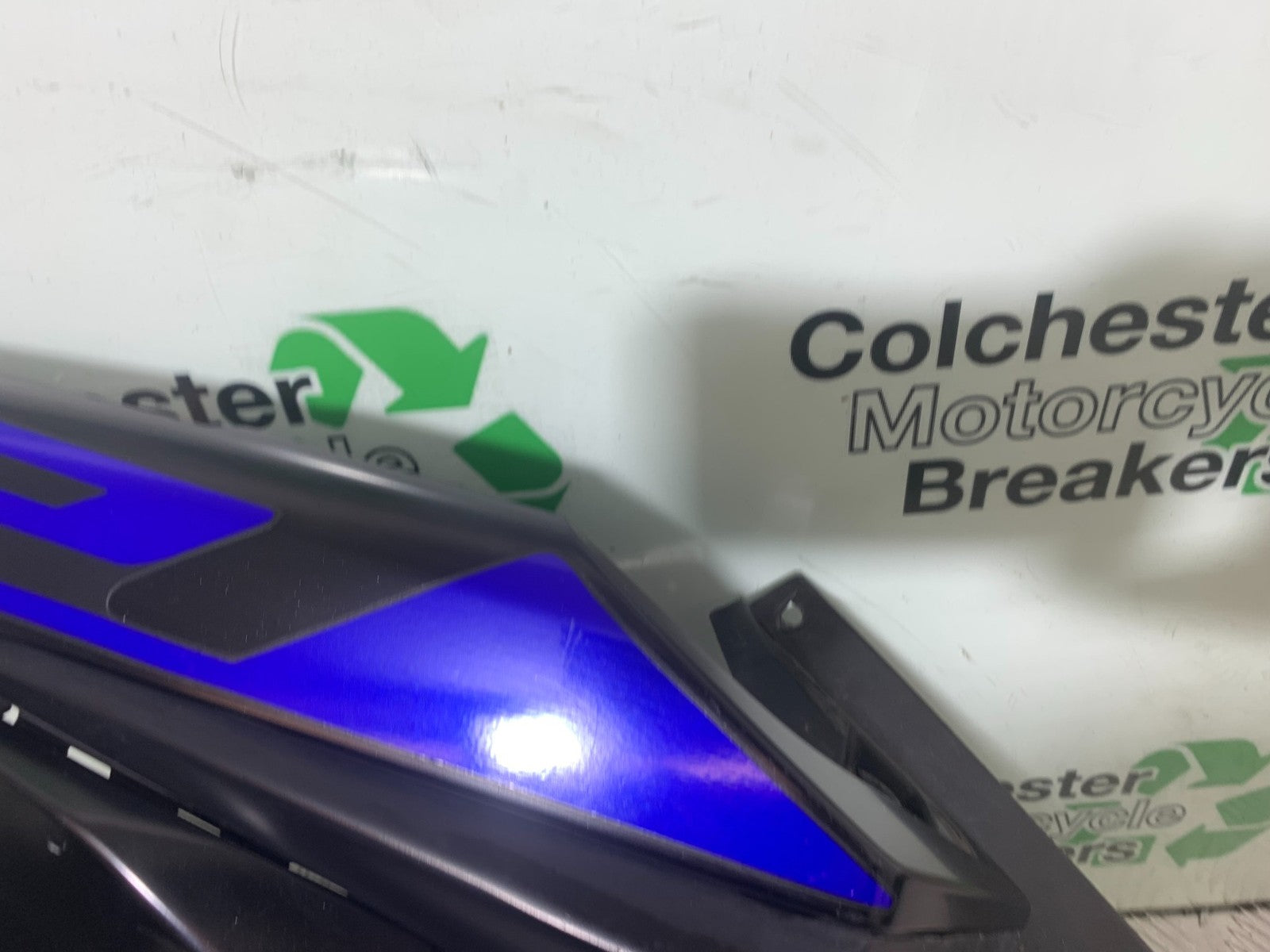 YAMAHA YZF-R125 YZF 125 LEFT FAIRING PANEL  YEAR 2019-2022 (CMB1263)