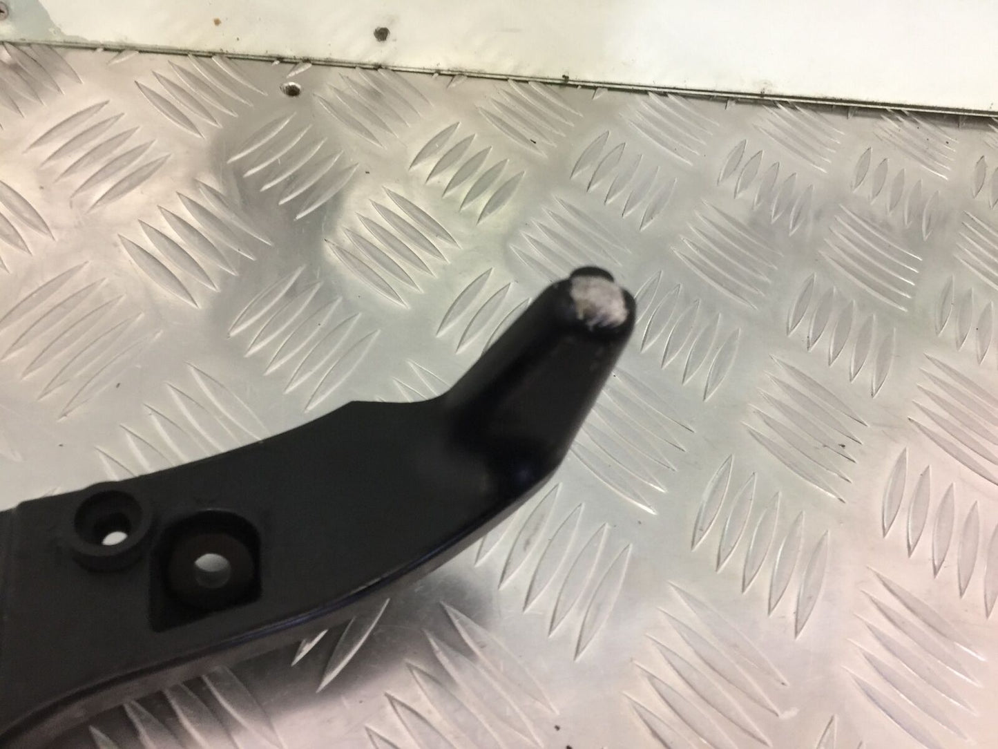 HONDA CBR600 RR FAIRING BRACKET  YEAR 2005-2006 (STOCK 933)