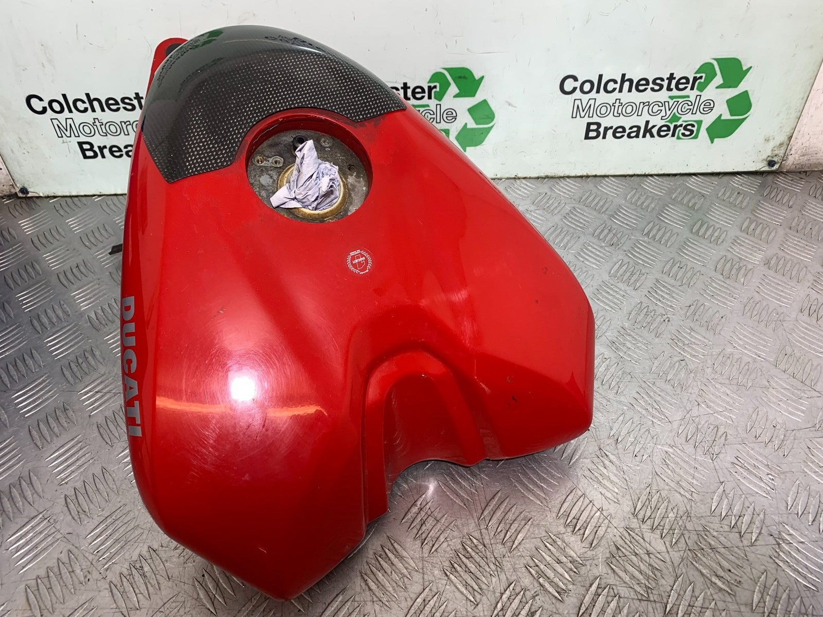 DUCATI 848 PETROL TANK  YEAR 2008-2010 (CMB1323)