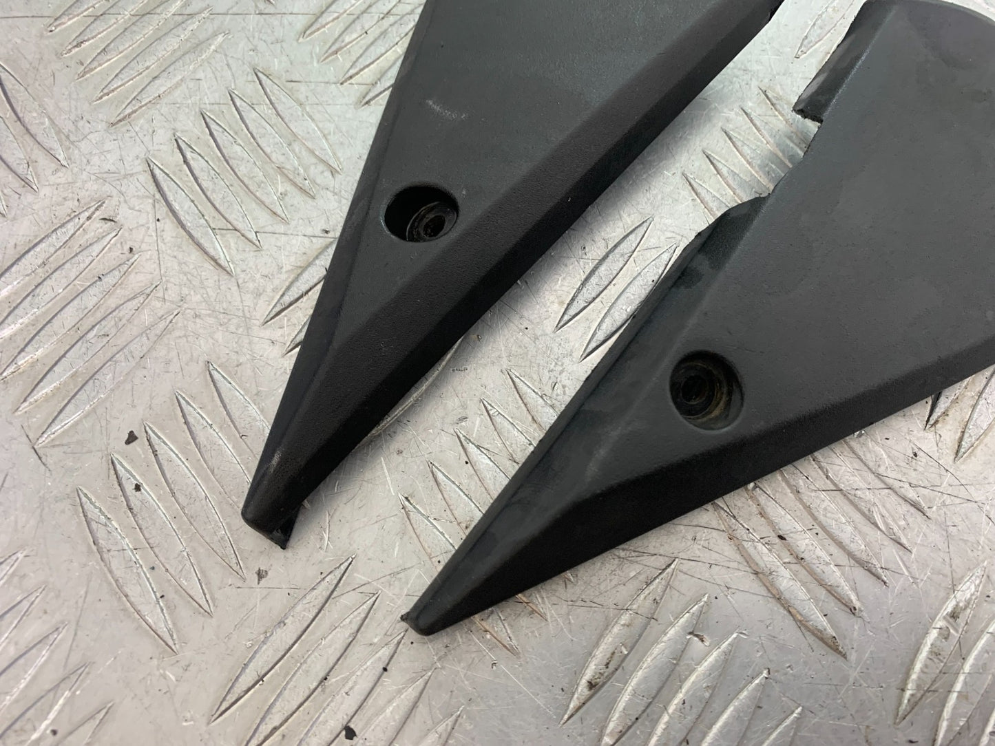 SUZUKI GSF1200 GSF 1200 BANDIT FRAME INFILL COVERS  YEAR 2001-2004 (CMB1188)