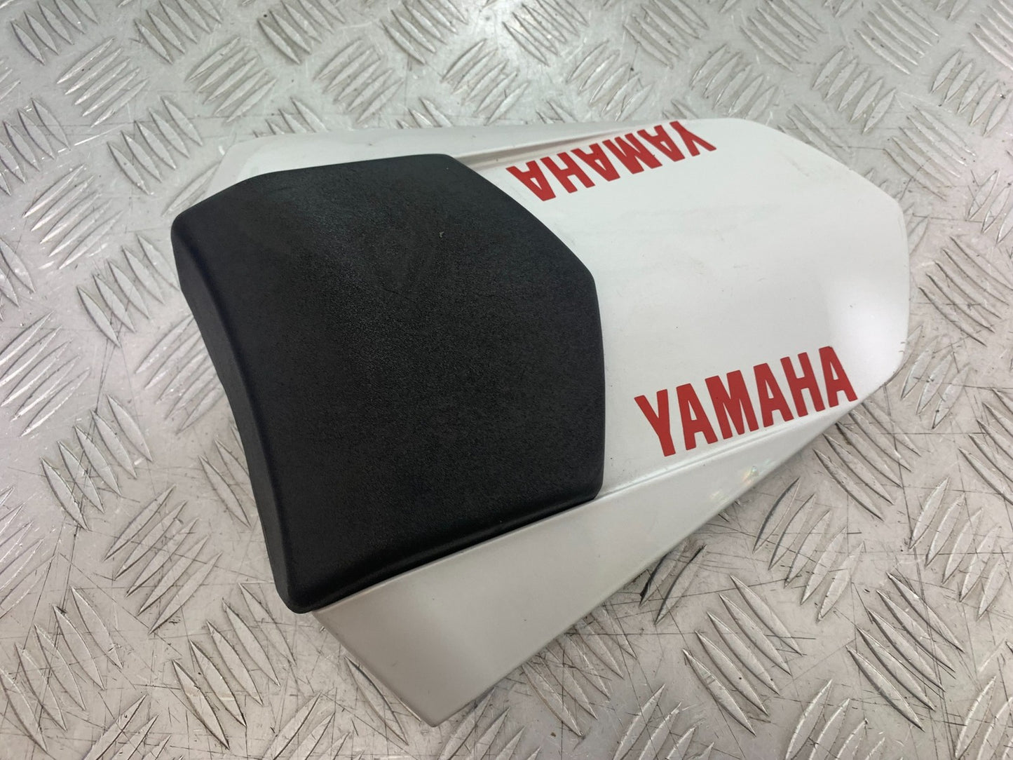YAMAHA YZF R1 4C8 REAR SEAT COWL  YEAR 2007-2008 (CMB1237)