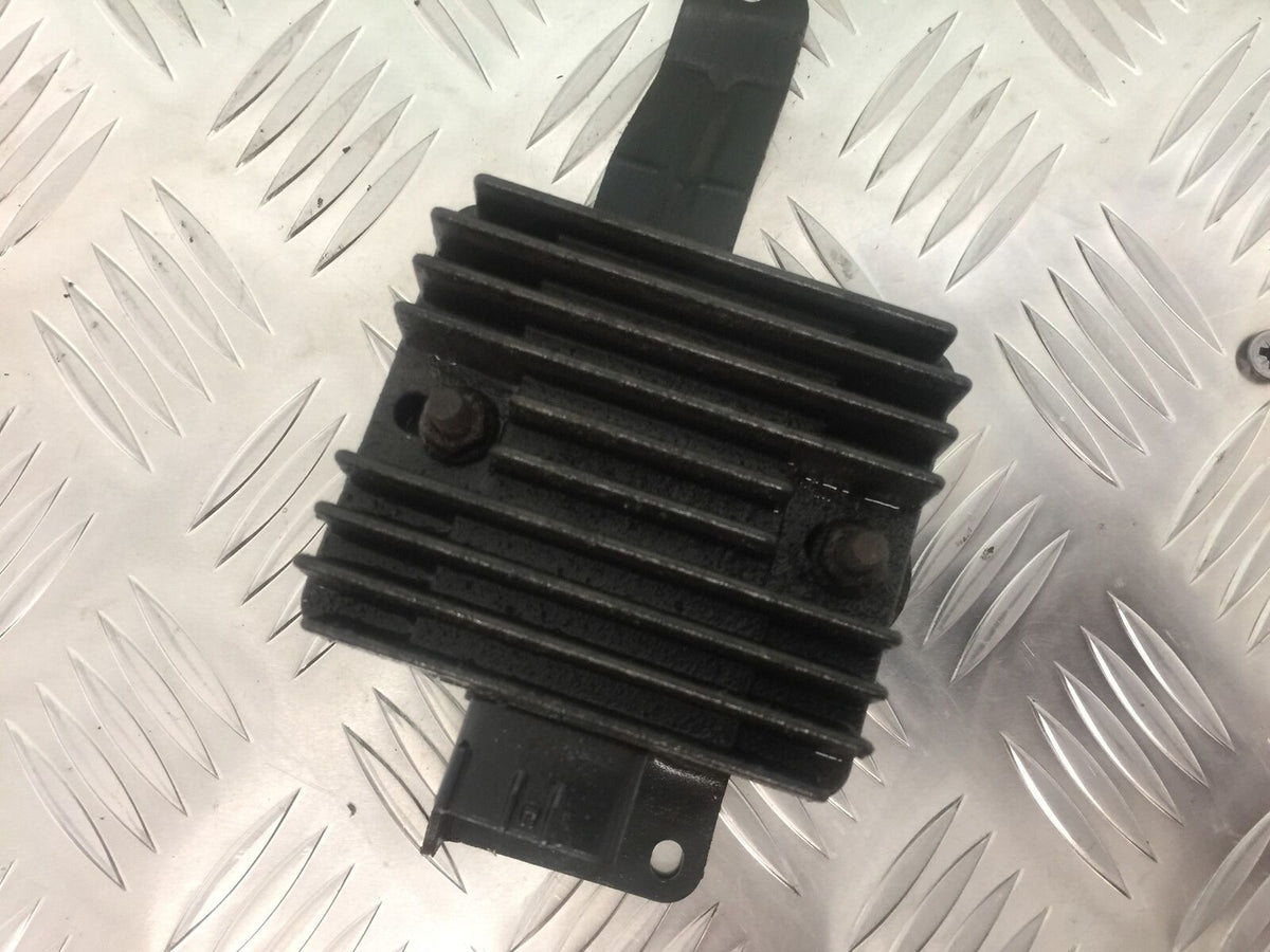 KAWASAKI Z1000 SX REGULATOR   YEAR 2011-13 (STOCK 911)
