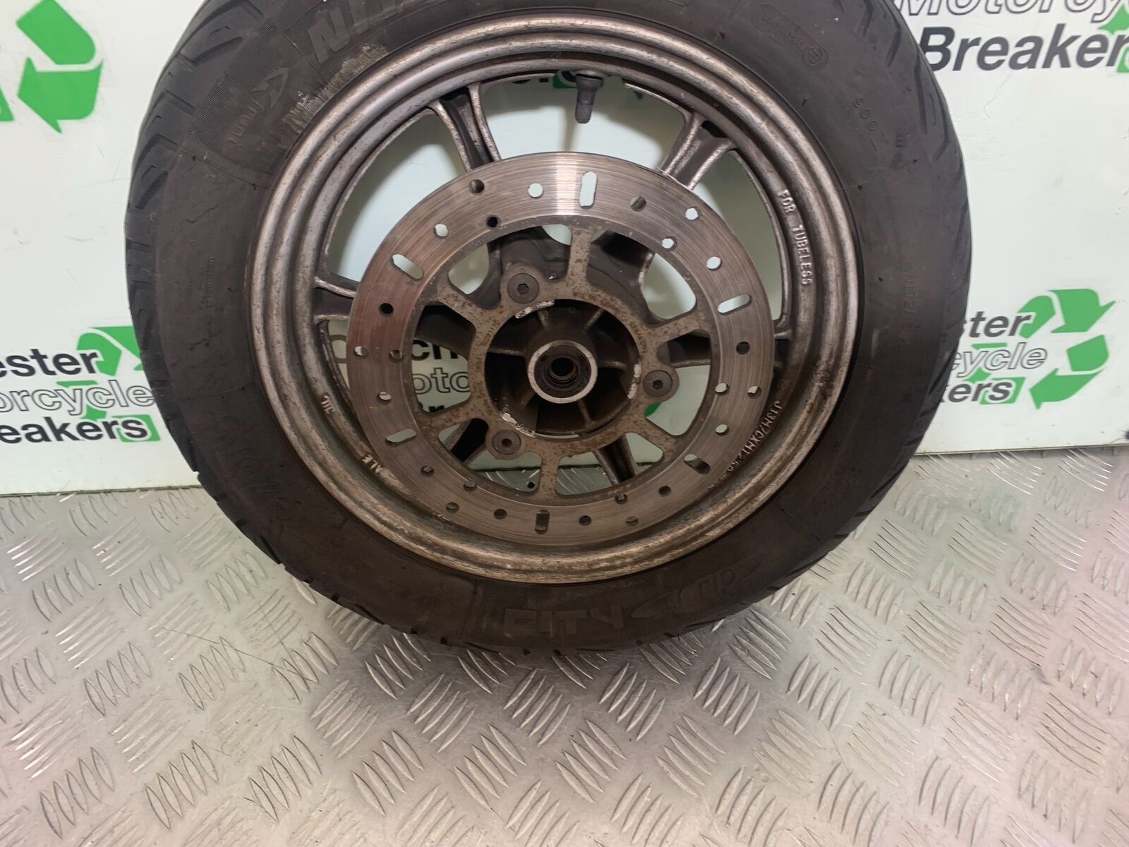 SUZUKI AN 200 UN 200 BURGMAN FRONT WHEEL   YEAR 2007-09 (CMB1128)