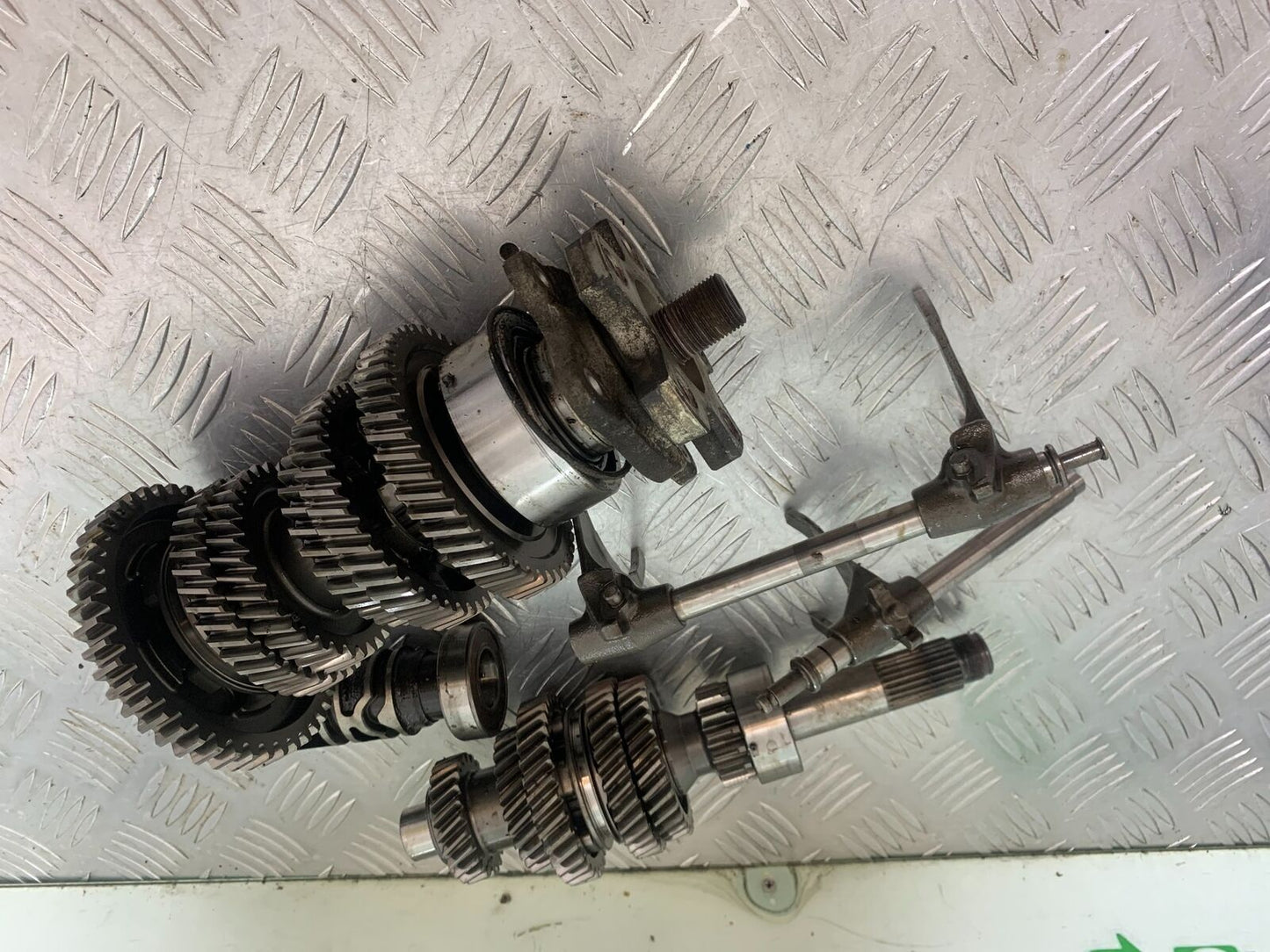 TRIUMPH THUNDERBIRD 1600 GEARBOX GEAR BOX   YEAR 2011 (CMB1107)