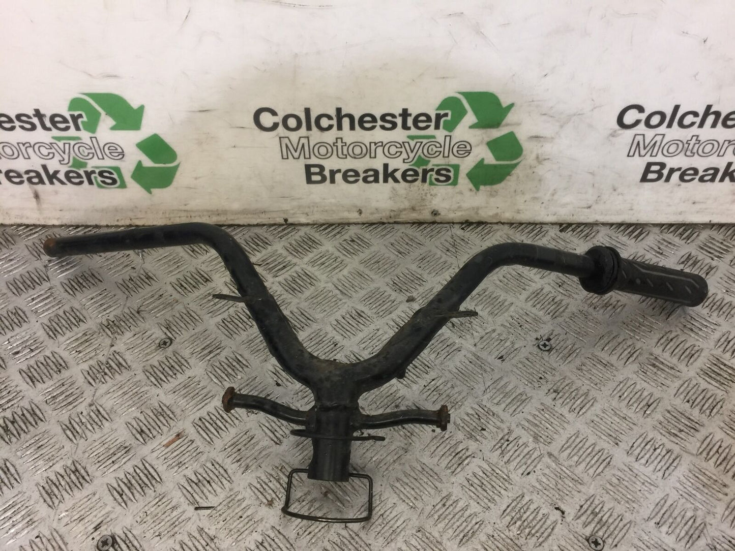 KAWASAKI J300 J 300 HANDLEBARS   YEAR 2015 (STOCK 711)