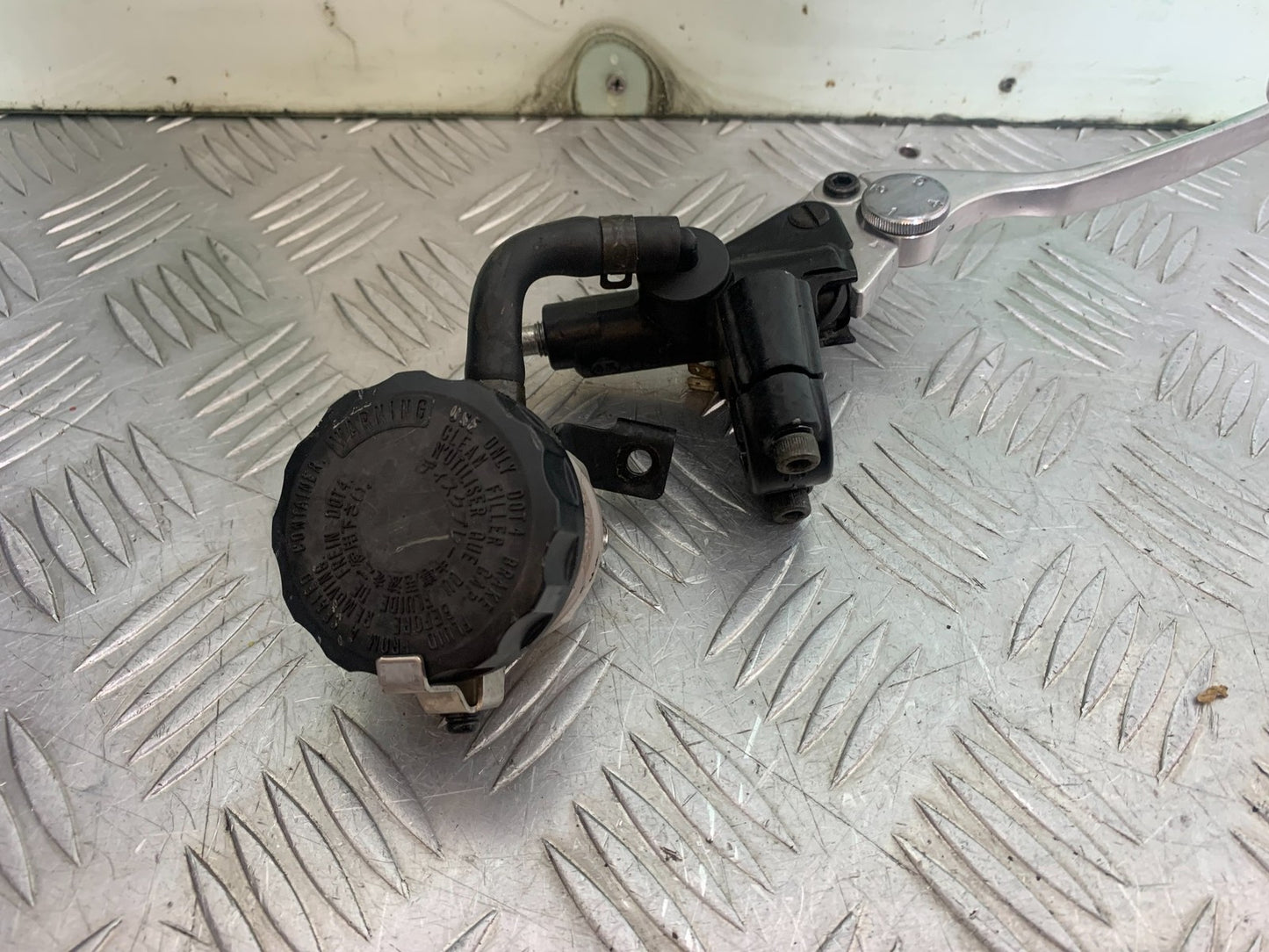 TRIUMPH 1050 SPRINT ST FRONT MASTER CYLINDER   YEAR 2004-2007 (CMB1197)