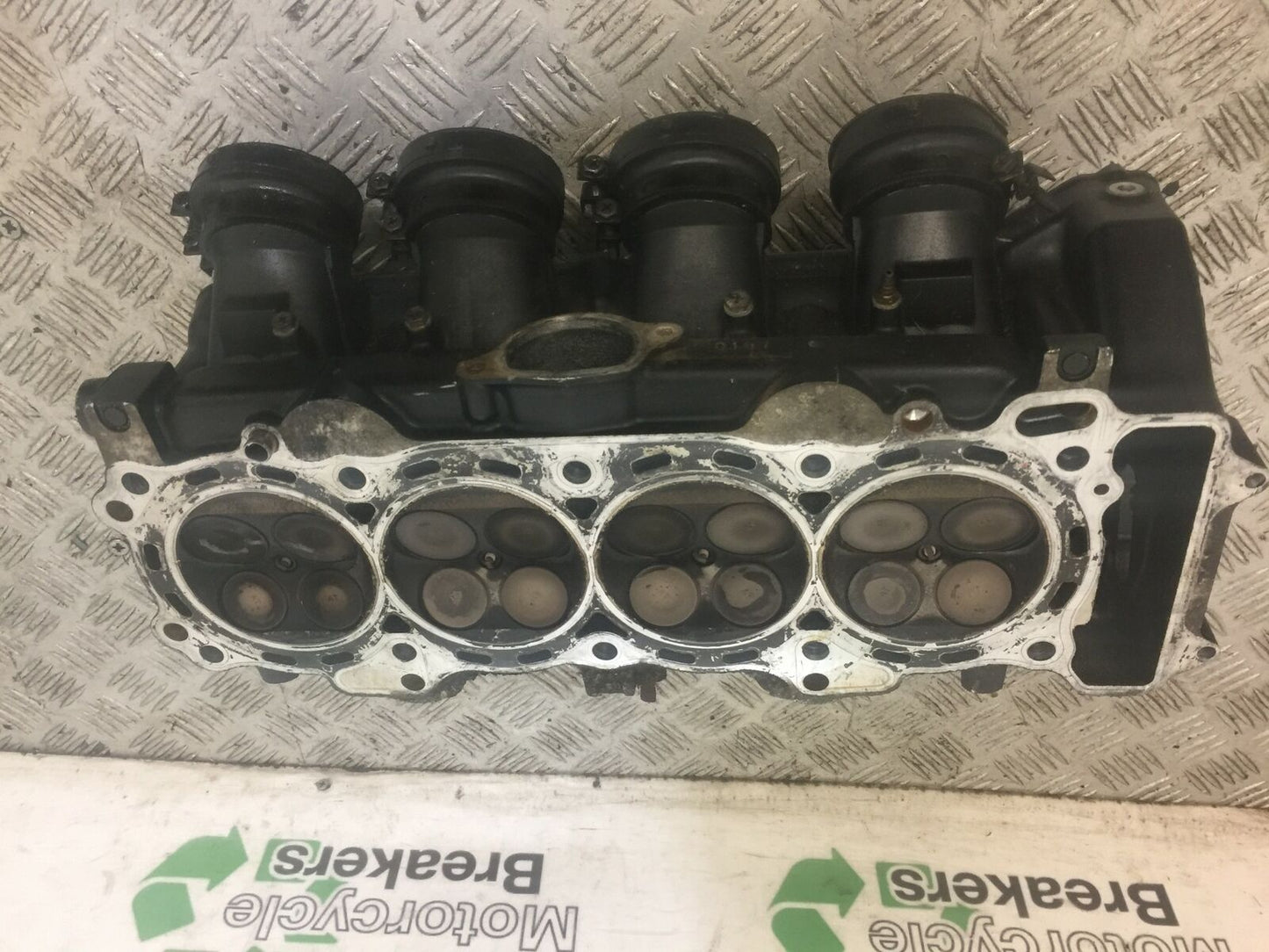 HONDA CBR1100 BLACKBIRD CYLINDER HEAD  YEAR 2001 (STOCK 390)