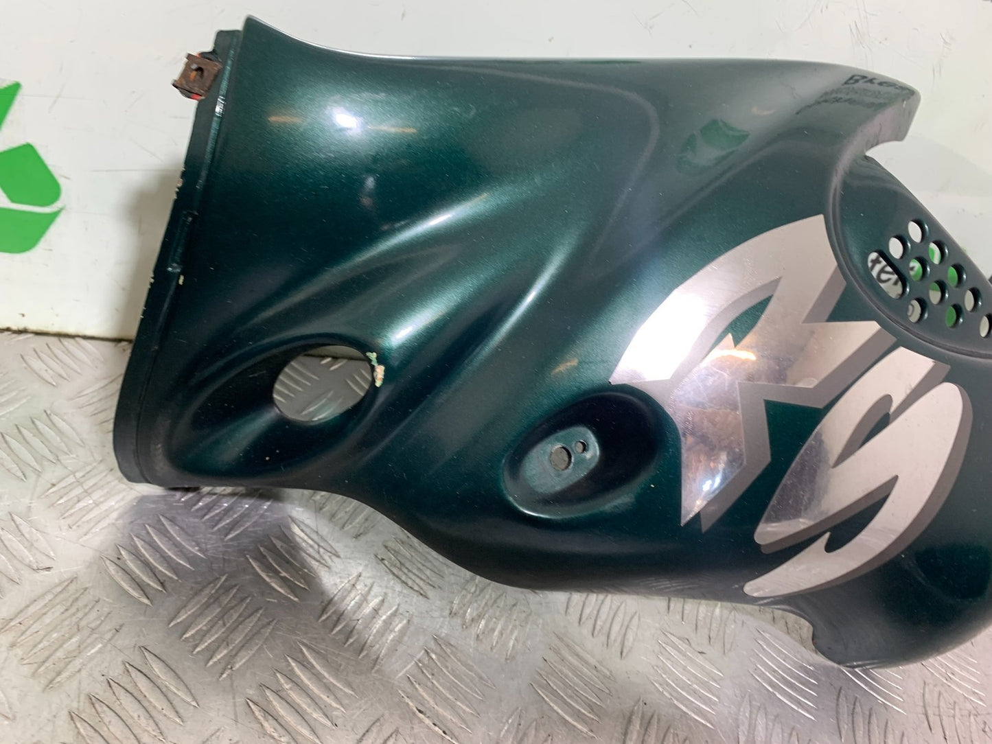 TRIUMPH 955I SPRINT RS LEFT FAIRING  YEAR 1999-03 (CMB1313)
