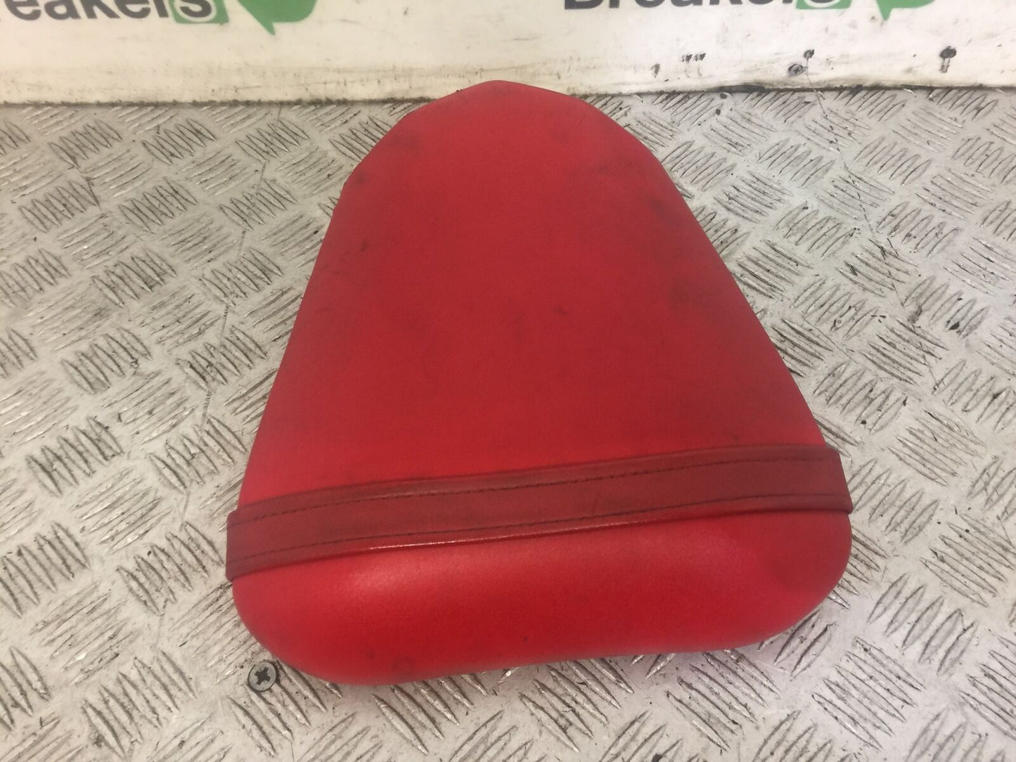 YAMAHA R6 REAR SEAT  YEAR 2008-2014 (STOCK 637)