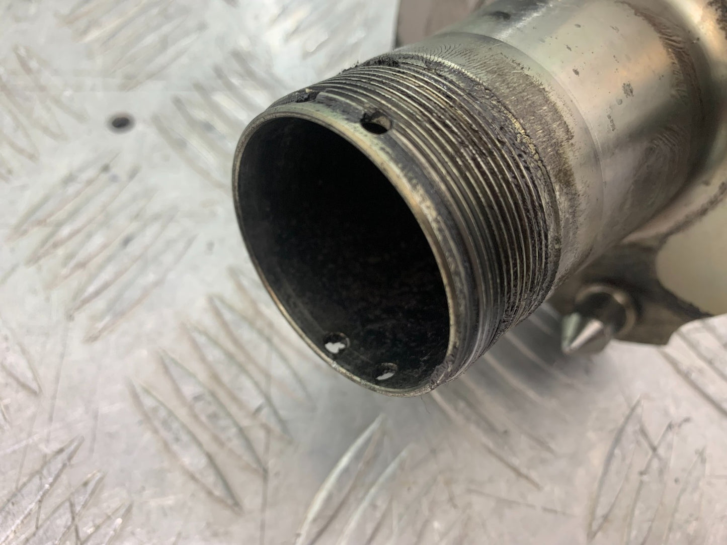 DUCATI 1198 S REAR WHEEL SPINDLE   YEAR 2009-2011 (CMB1219)