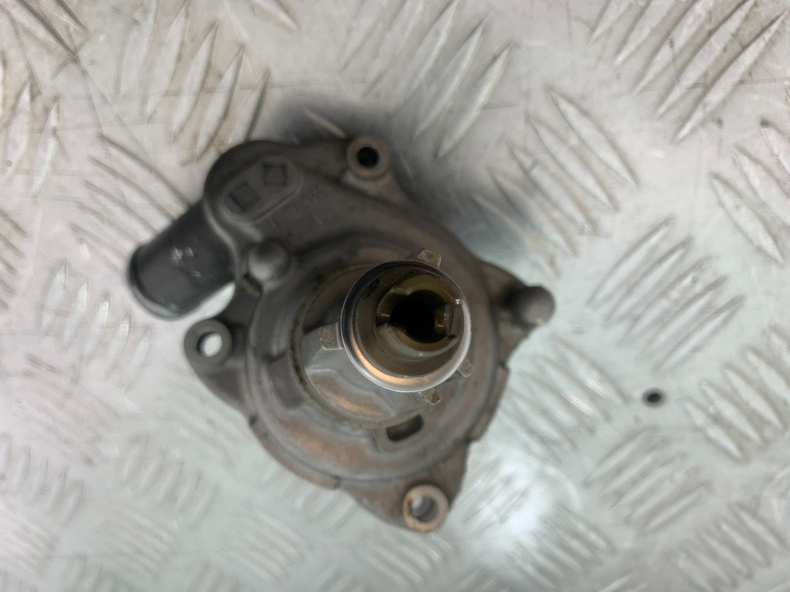 HONDA CBR1000 rr FIREBLADE WATER PUMP  2008-2011 (CMB1253)