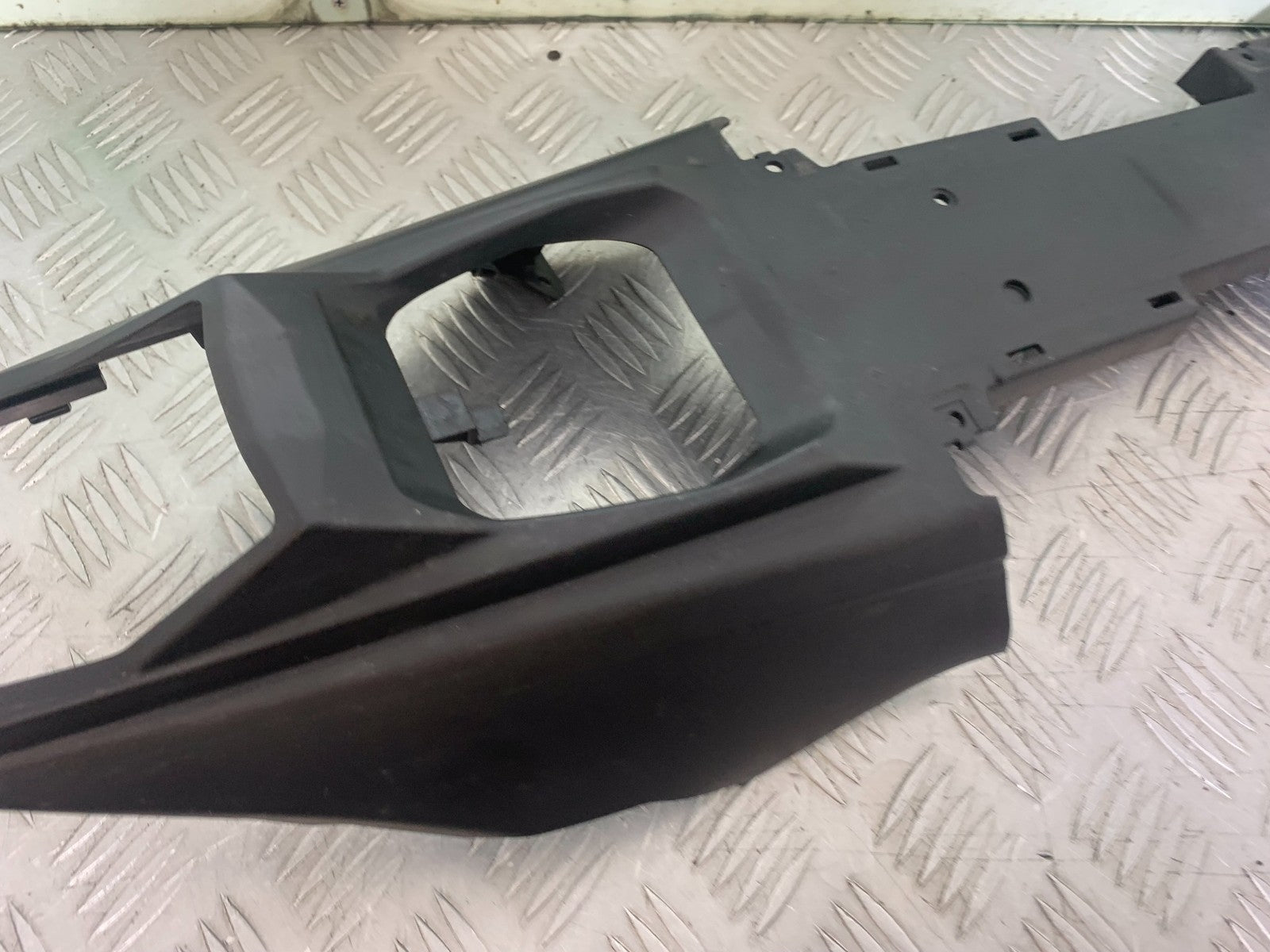 YAMAHA YZF-R125 YZF 125 UNDERTRAY YEAR 2019-2022 (CMB1263)