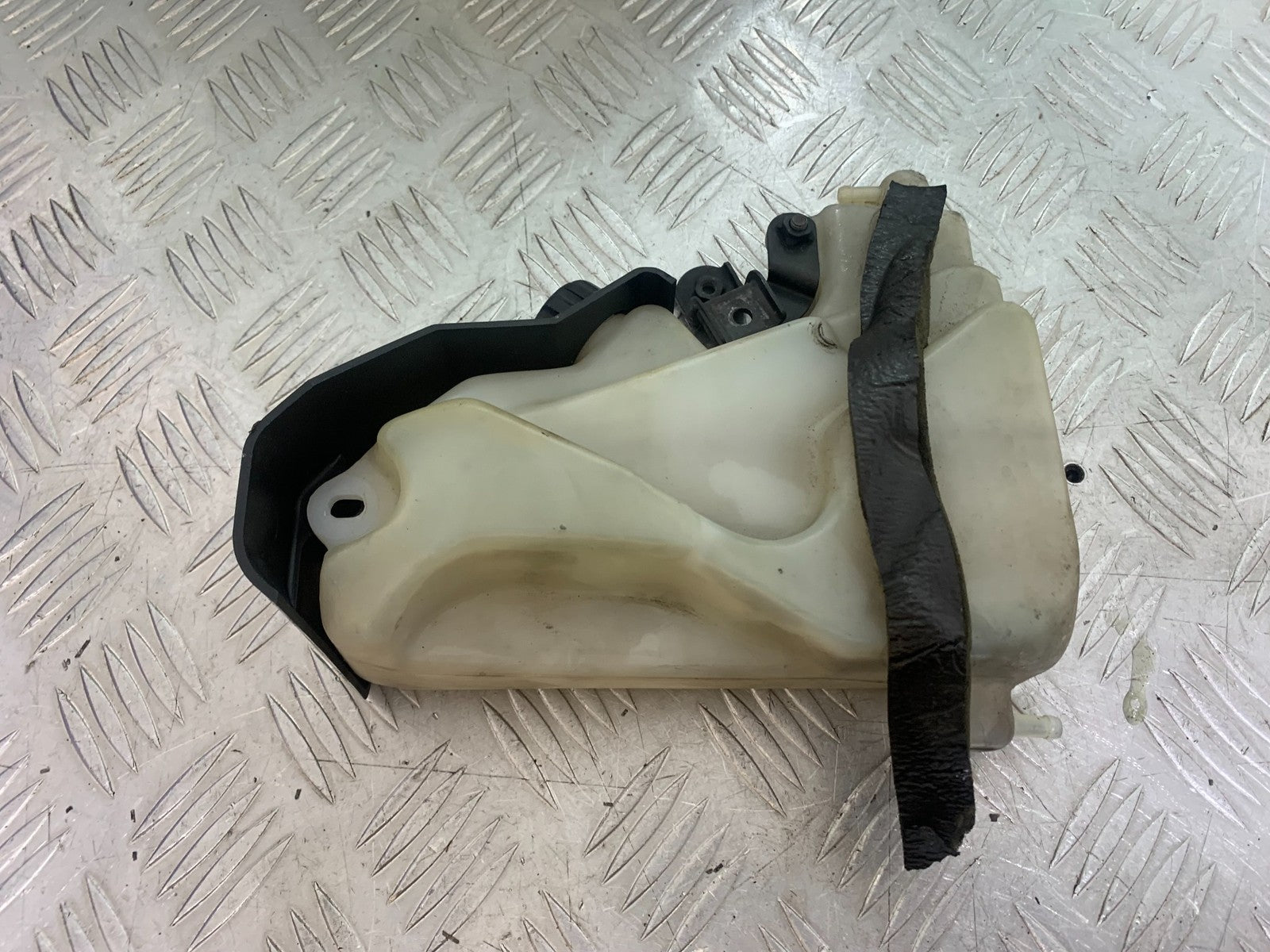KAWASAKI ZX6R ZX6 F COOLANT BOTTLE  YEAR 1995-1997 (CMB1169)