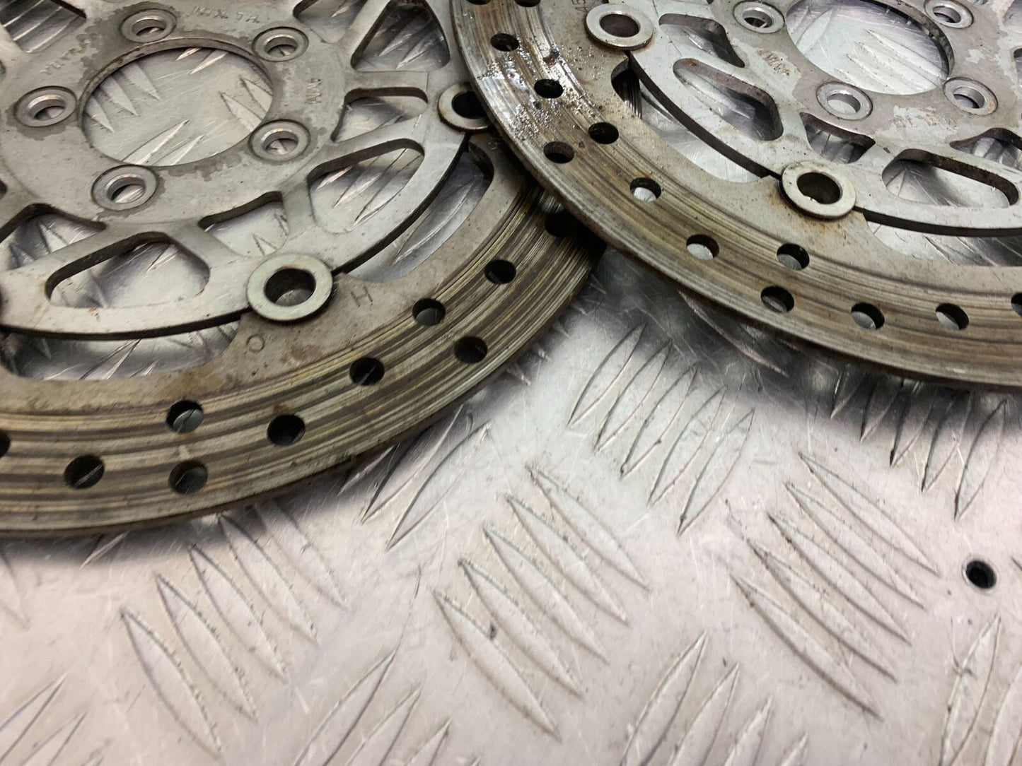 KAWASAKI Z750 Z 750  FRONT BRAKE DISCS  YEAR 2004-2006  (CMB1104)