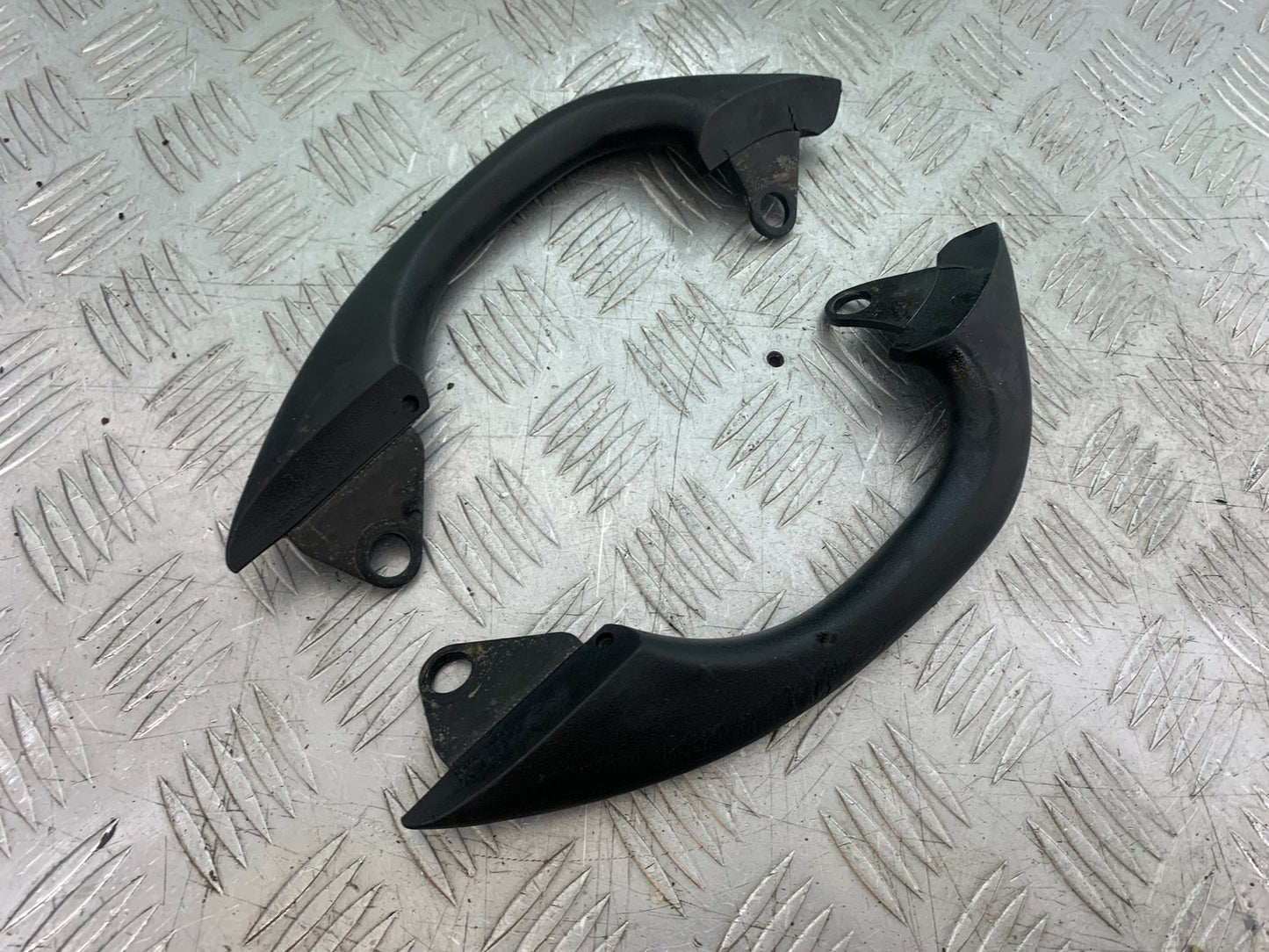 KAWASAKI ER6 F ER6F GRAB RAILS   YEAR 2005-2008 (CMB1277)