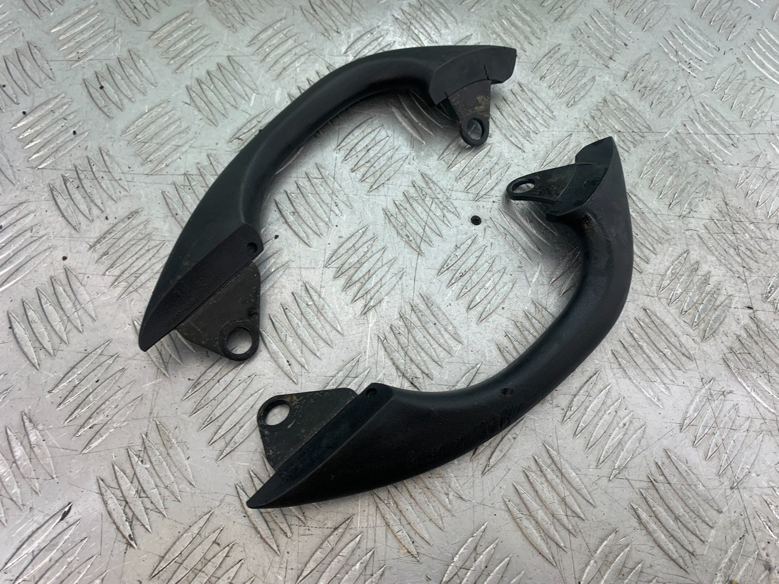 KAWASAKI ER6 F ER6F GRAB RAILS   YEAR 2005-2008 (CMB1277)